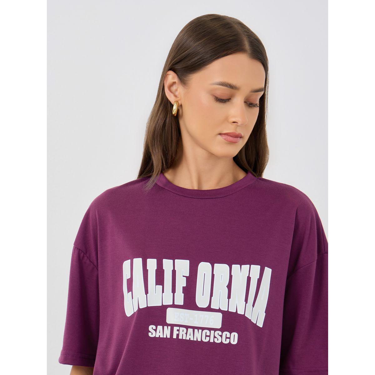 تيشيرت فضفاض بطبعة كتابة وياقة دائرية-women-clothing-tshirts-image-3