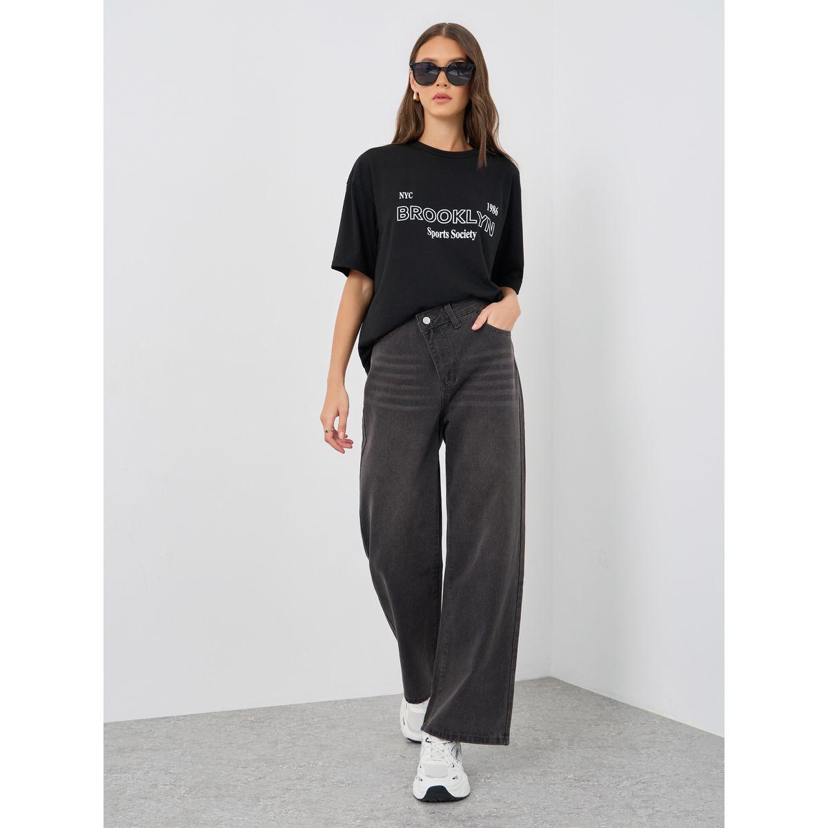 Styli Slogan Print Round Neck Oversized T-Shirt-women-clothing-tshirts-image-2