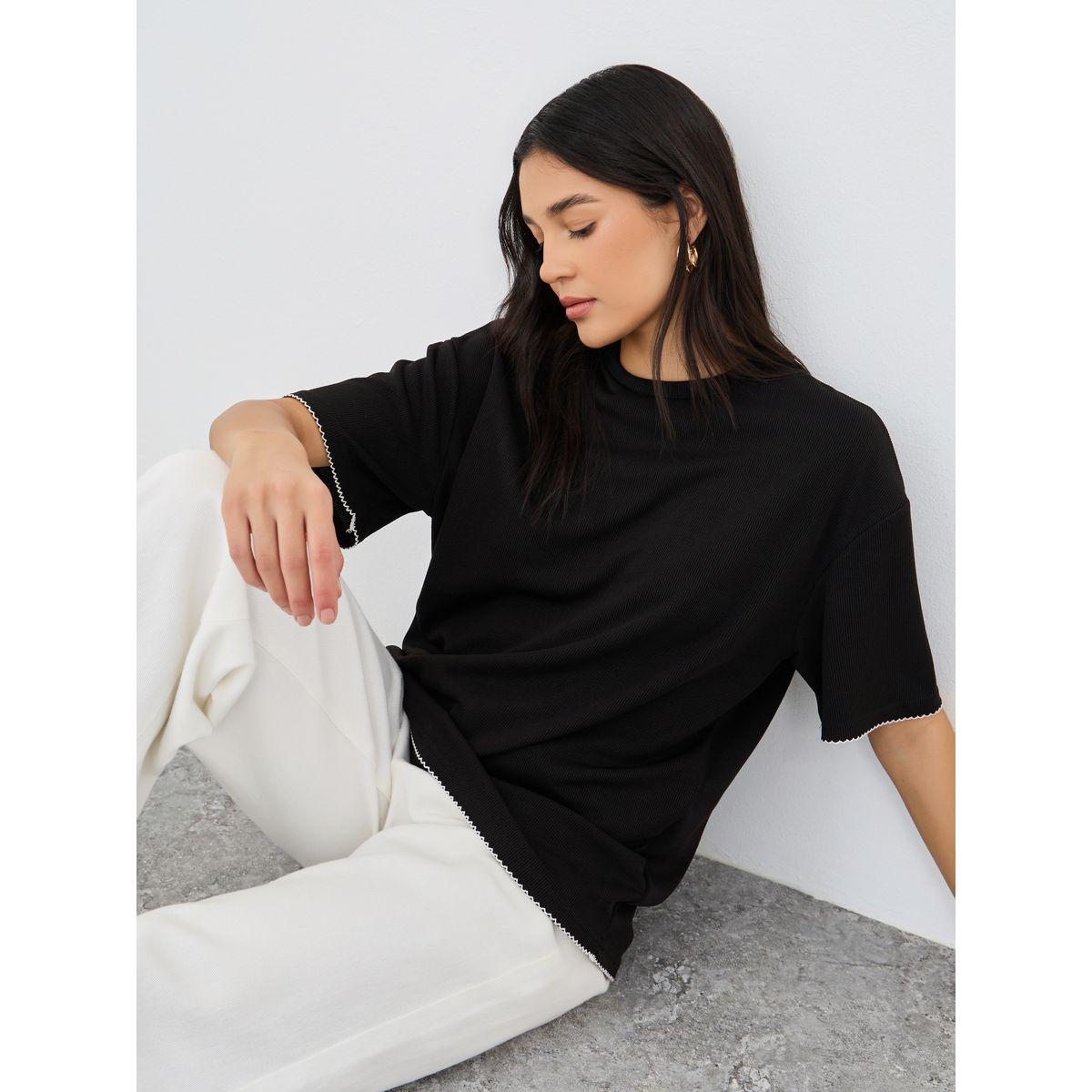 تيشيرت فضفاض بتفاصيل بارزة الملمس-women-clothing-tshirts-image-1