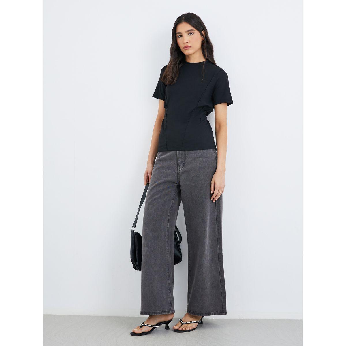 تيشيرت بياقة دائرية وأكمام قصيرة-women-clothing-tshirts-image-2