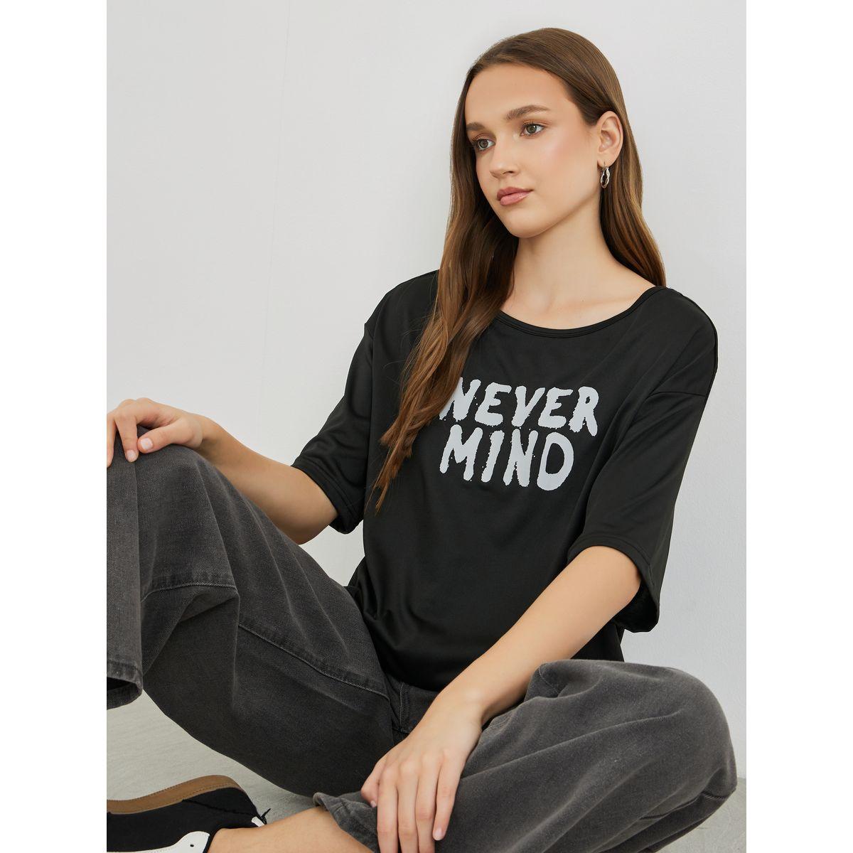 تيشيرت بطبعة كتابة وقصة عادية-women-clothing-tshirts-image-1