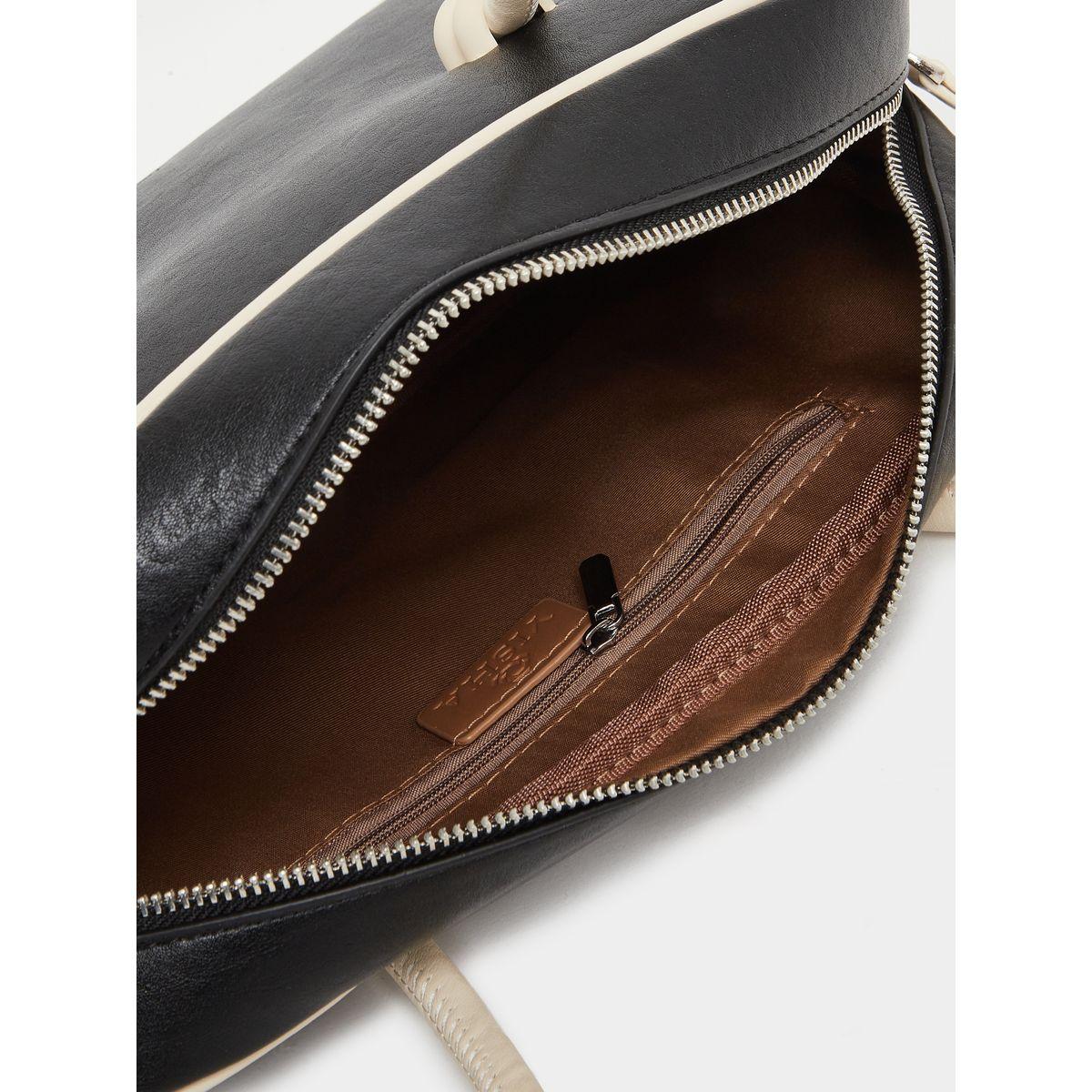 شنطة بولينج بمقبض يد وتفاصيل مُتباينة-women-bagsandwallets-handbags-image-4