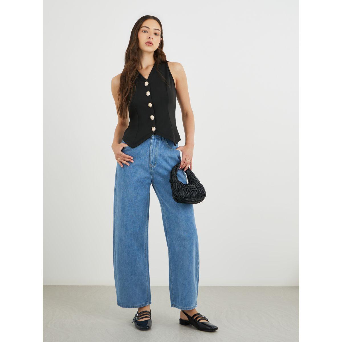 Styli Solid Sleeveless V-Neck Blouse-women-clothing-shirtsandblouses-blouses-image-2