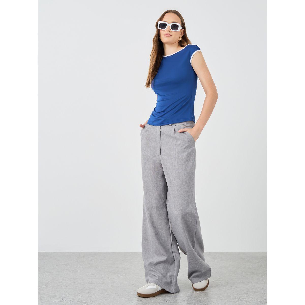 Styli Solid Contrast Trim Regular Fit T-Shirts-women-clothing-tshirts-image-2
