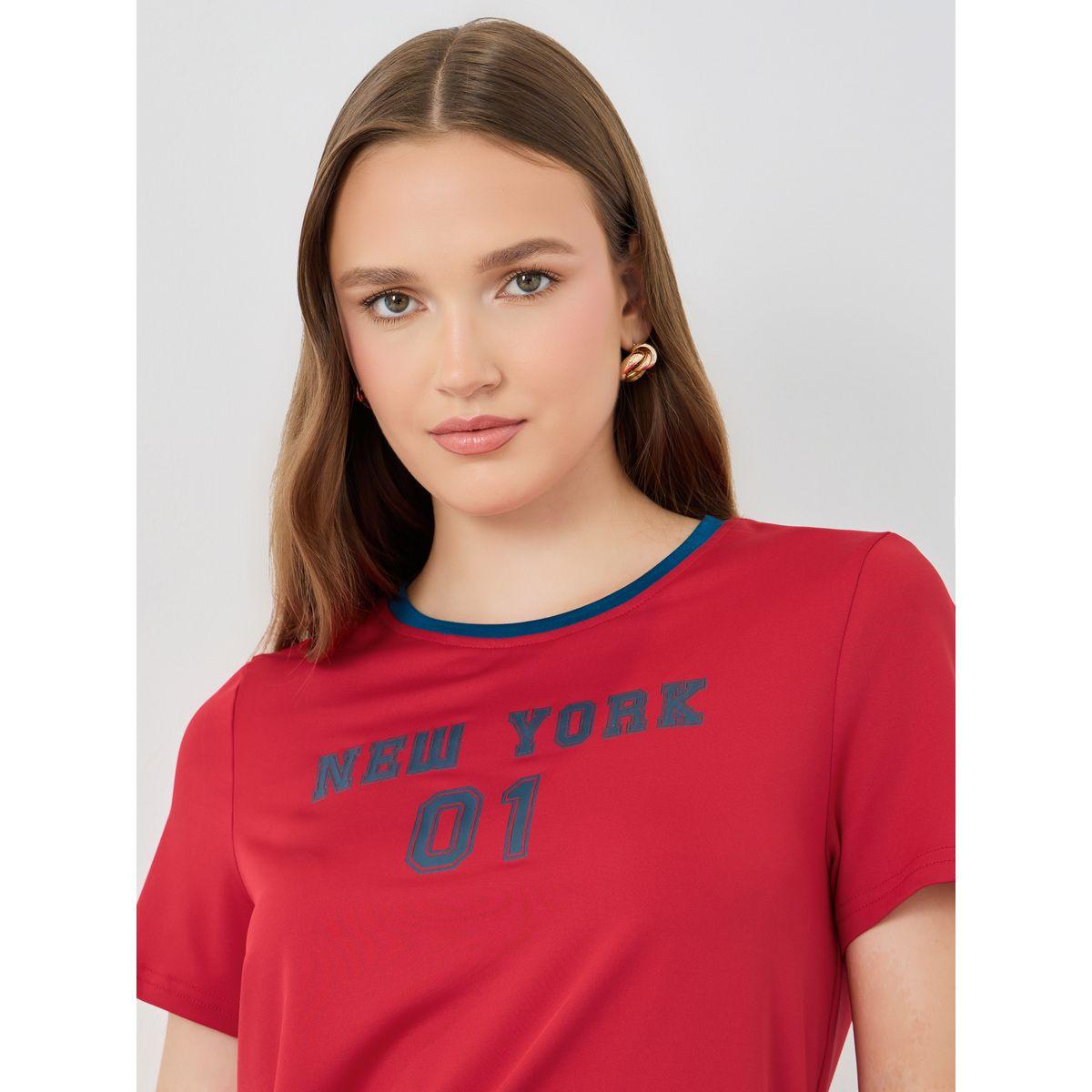 تيشيرت بياقة دائرية وطبعة كتابة-women-clothing-tshirts-image-3