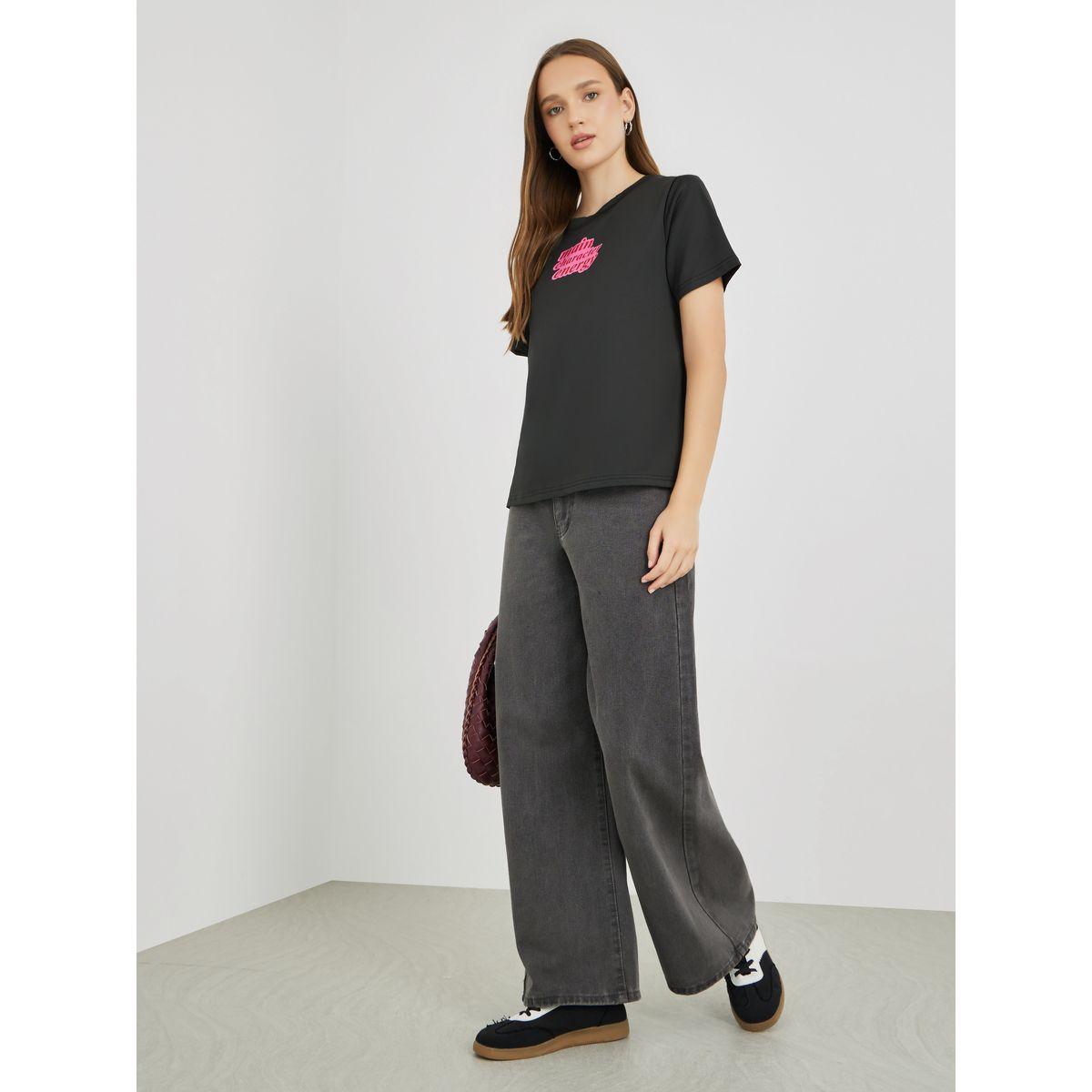 تيشيرت بطبعة كتابة وقصة عادية-women-clothing-tshirts-image-2