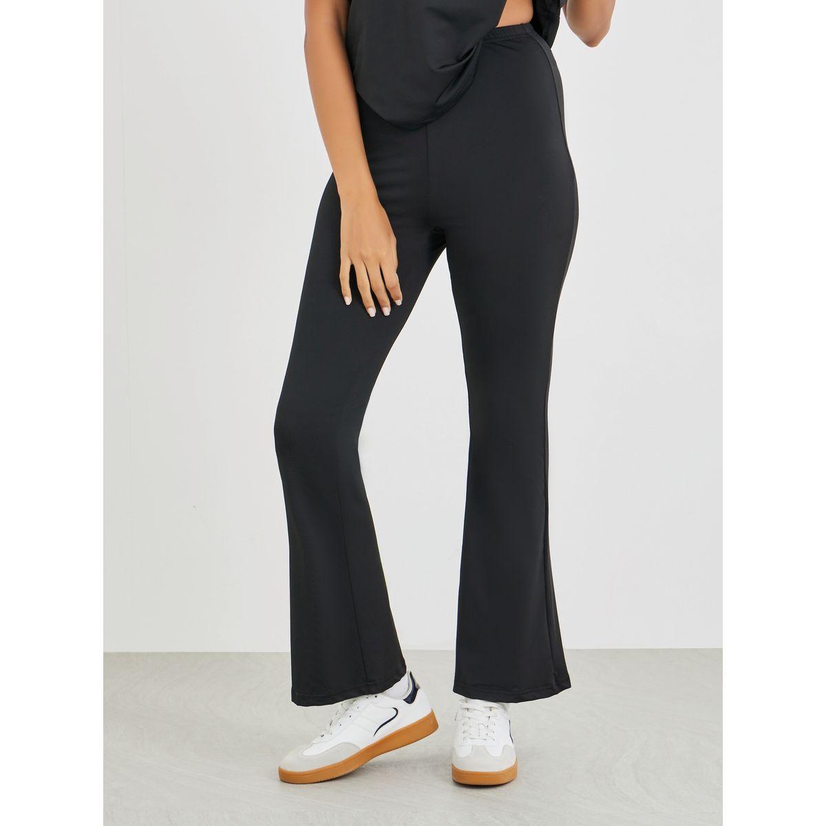 Styli Slogan Printed T-Shirt and Flared Leggings Co-Ords-women-clothing-coordsets-image-4