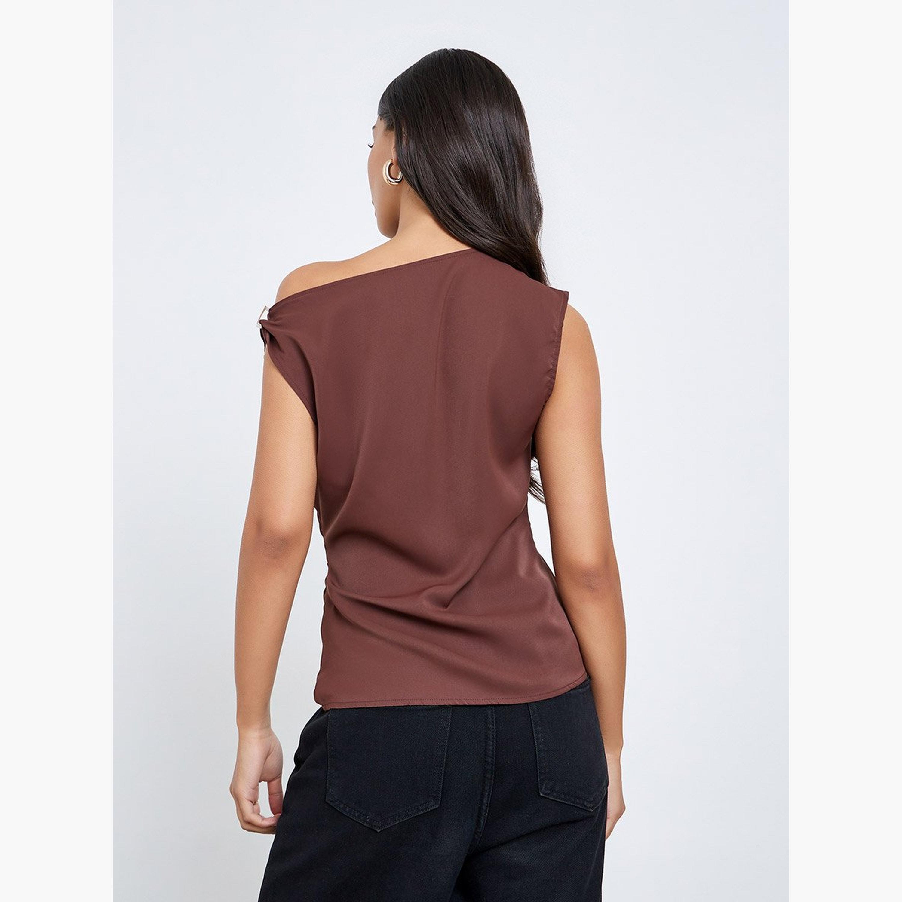 Styli Brown Solid Asymmetric Neck Knit Top-women-clothing-tshirts-image-4