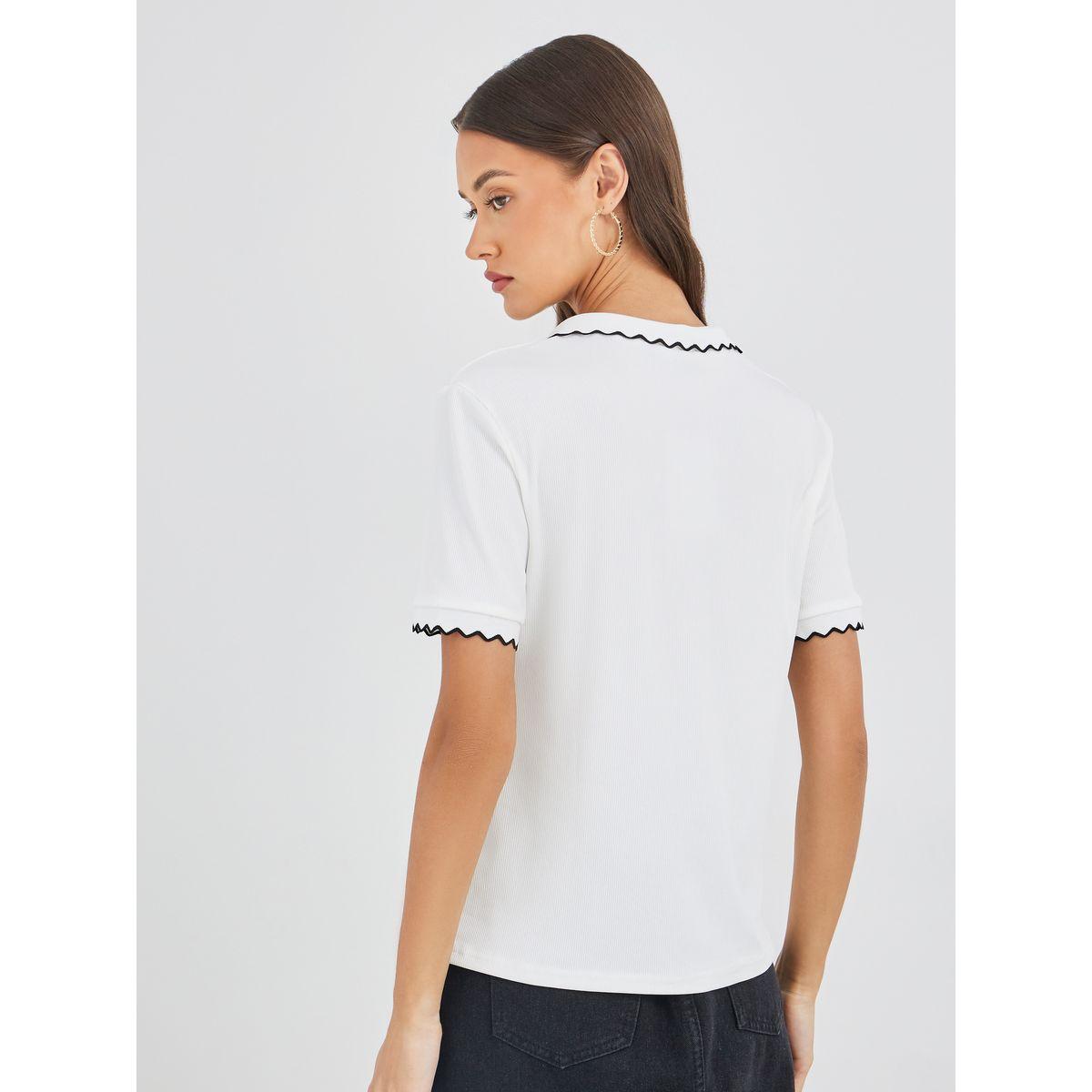 بلوزة مضلعة بياقة بولو وأكمام قصيرة-women-clothing-tshirts-image-5