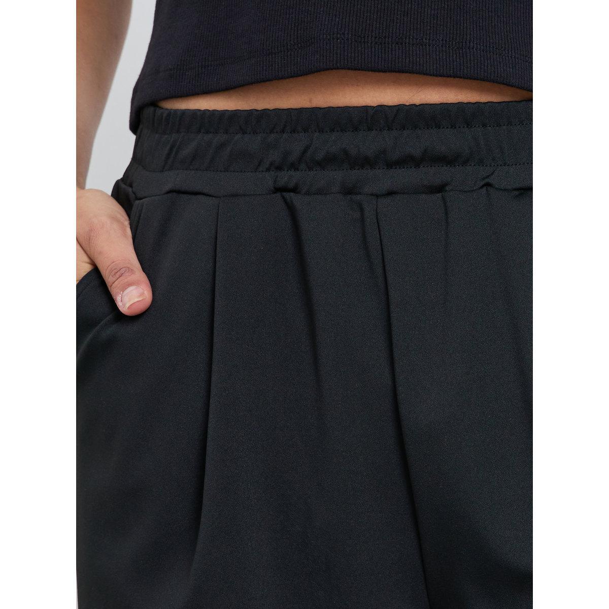 فستان طويل أحمر بأكمام كيب وطيات عنق-women-clothing-bottoms-trousers-image-3