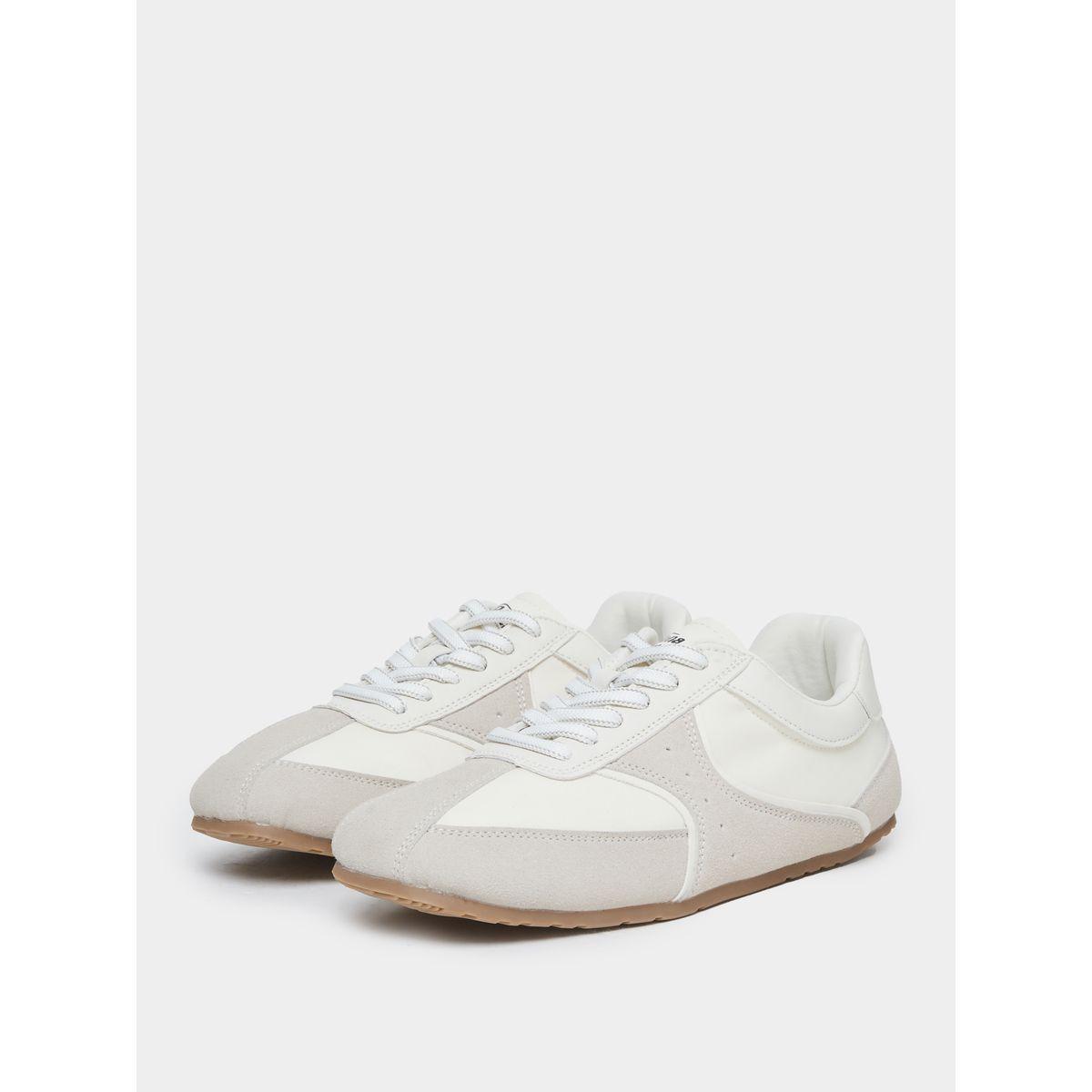 حذاء سنيكرز بأربطة للإغلاق-women-shoes-sneakers-image-2