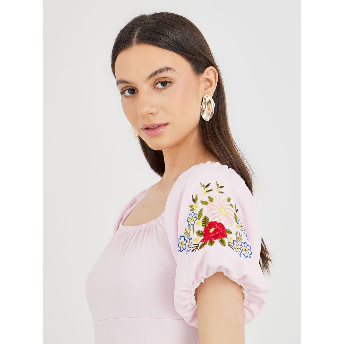 فستان طويل بياقة واسعة وأكمام منفوخة-women-clothing-dresses-image-4