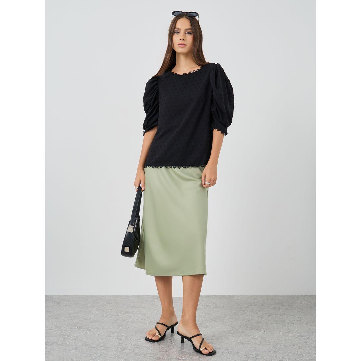 بلوزة سادة بأكمام بالون وتفاصيل دانتيل-women-clothing-shirtsandblouses-blouses-image-2