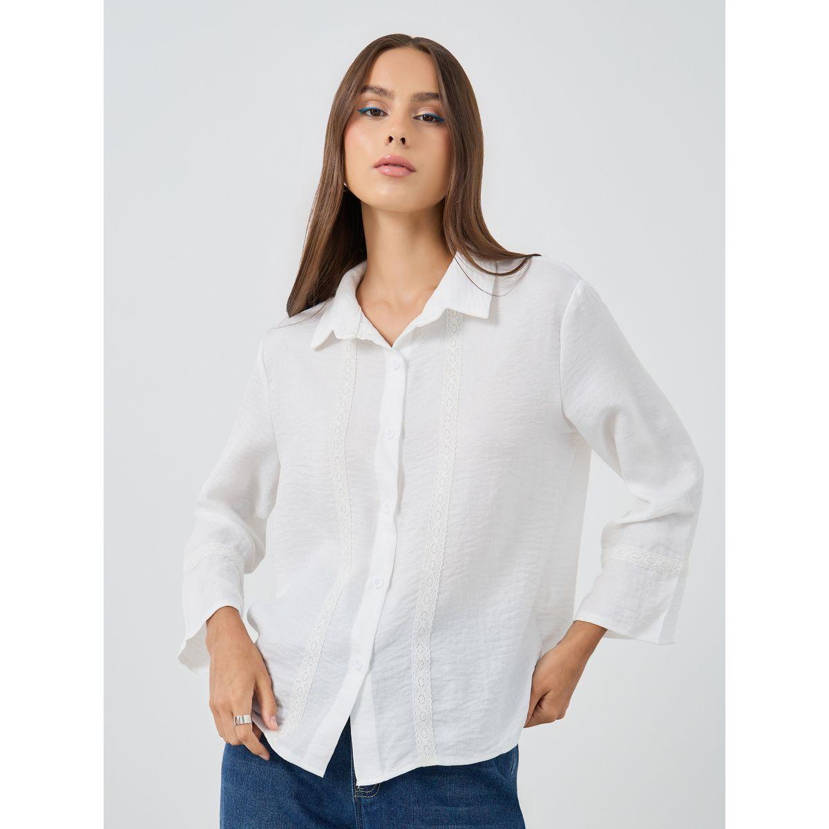 بلوزة سادة بقصة عادية وتفاصيل دانتيل-women-clothing-shirtsandblouses-shirts-image-3