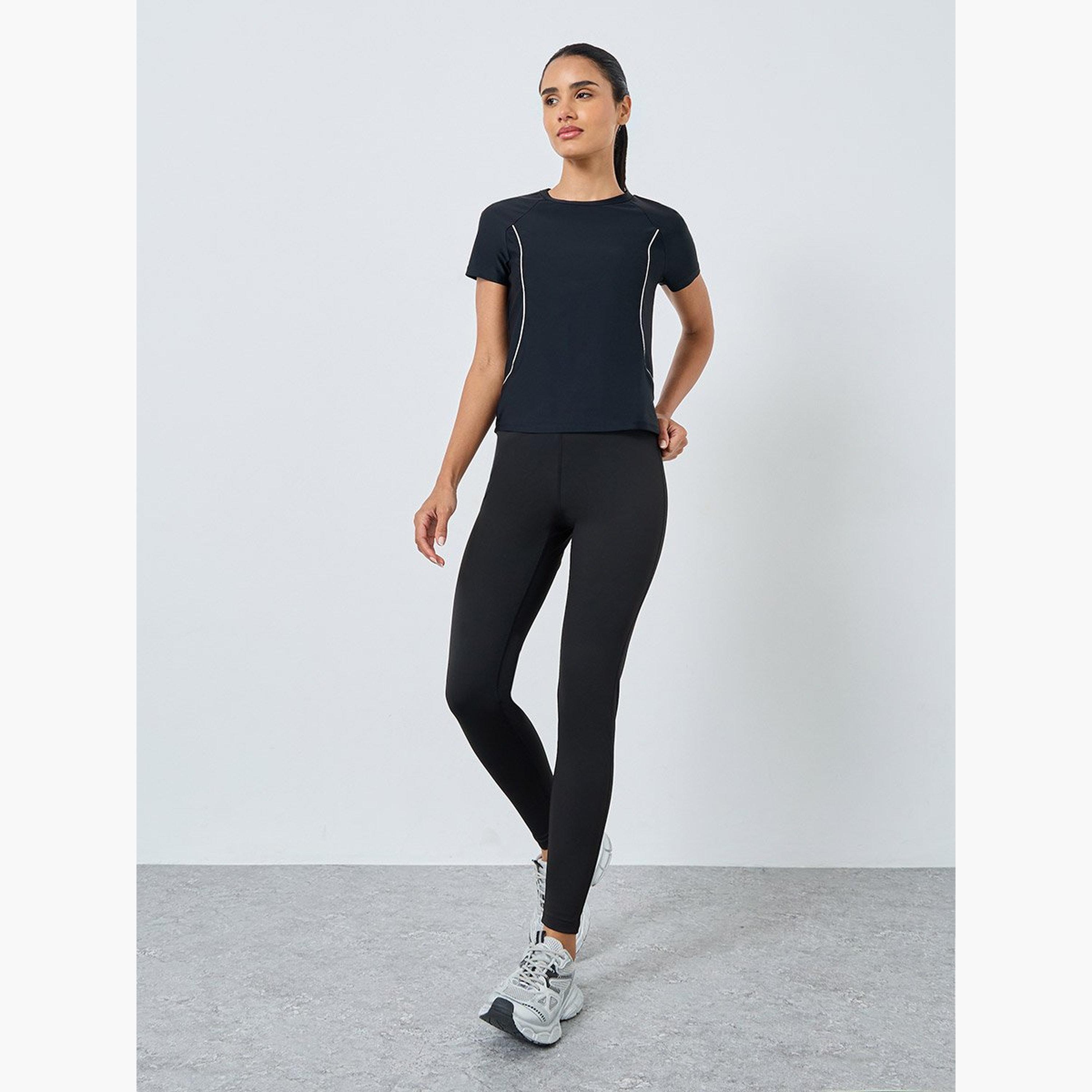 Styli Contrast Seam Front To Back Stripe Detail Top-women-clothing-sportswearandactivewear-tshirtsandvests-image-2