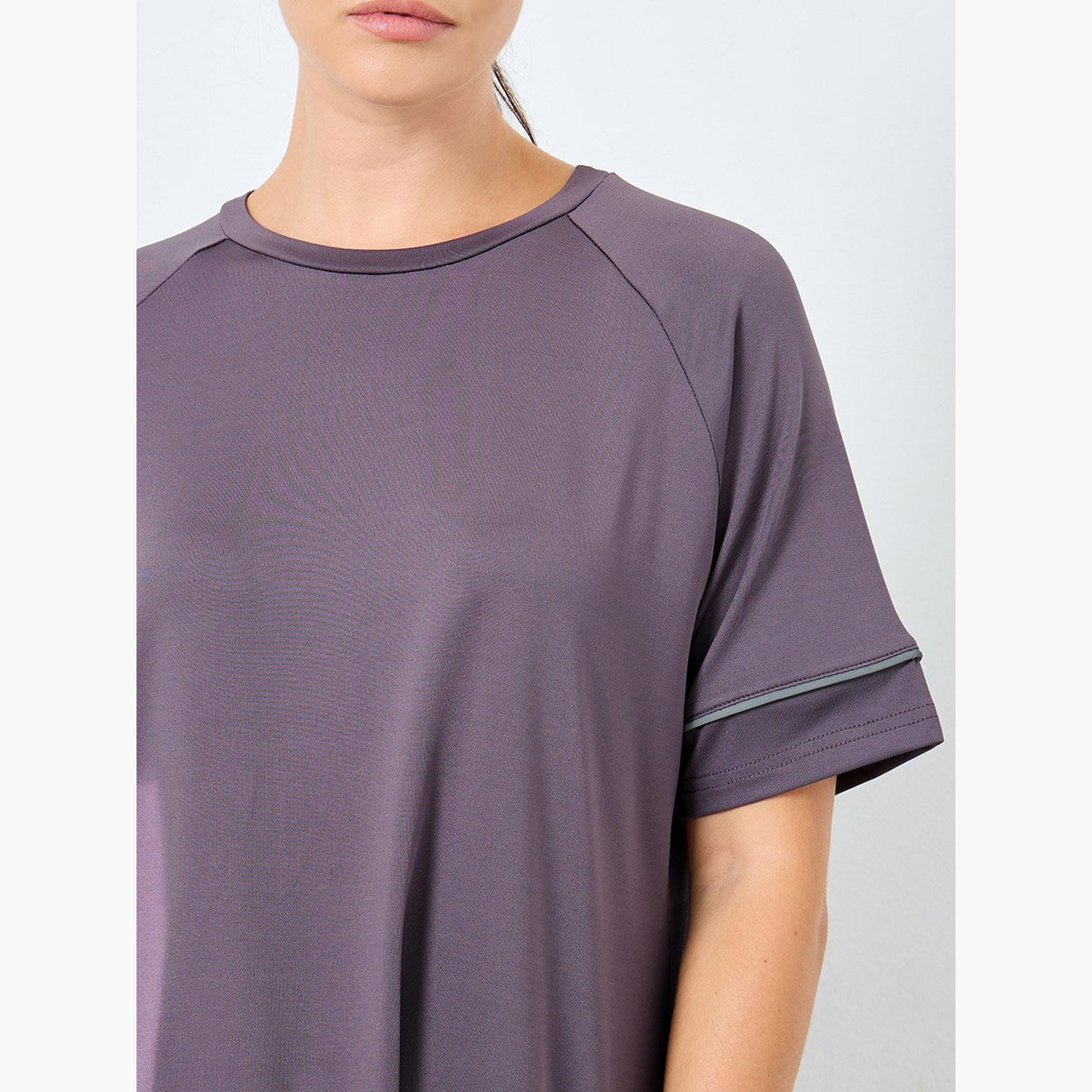 ستايلي - بلوزة مخططة عاكسة بأكمام قصيرة-women-clothing-sportswearandactivewear-tshirtsandvests-image-4