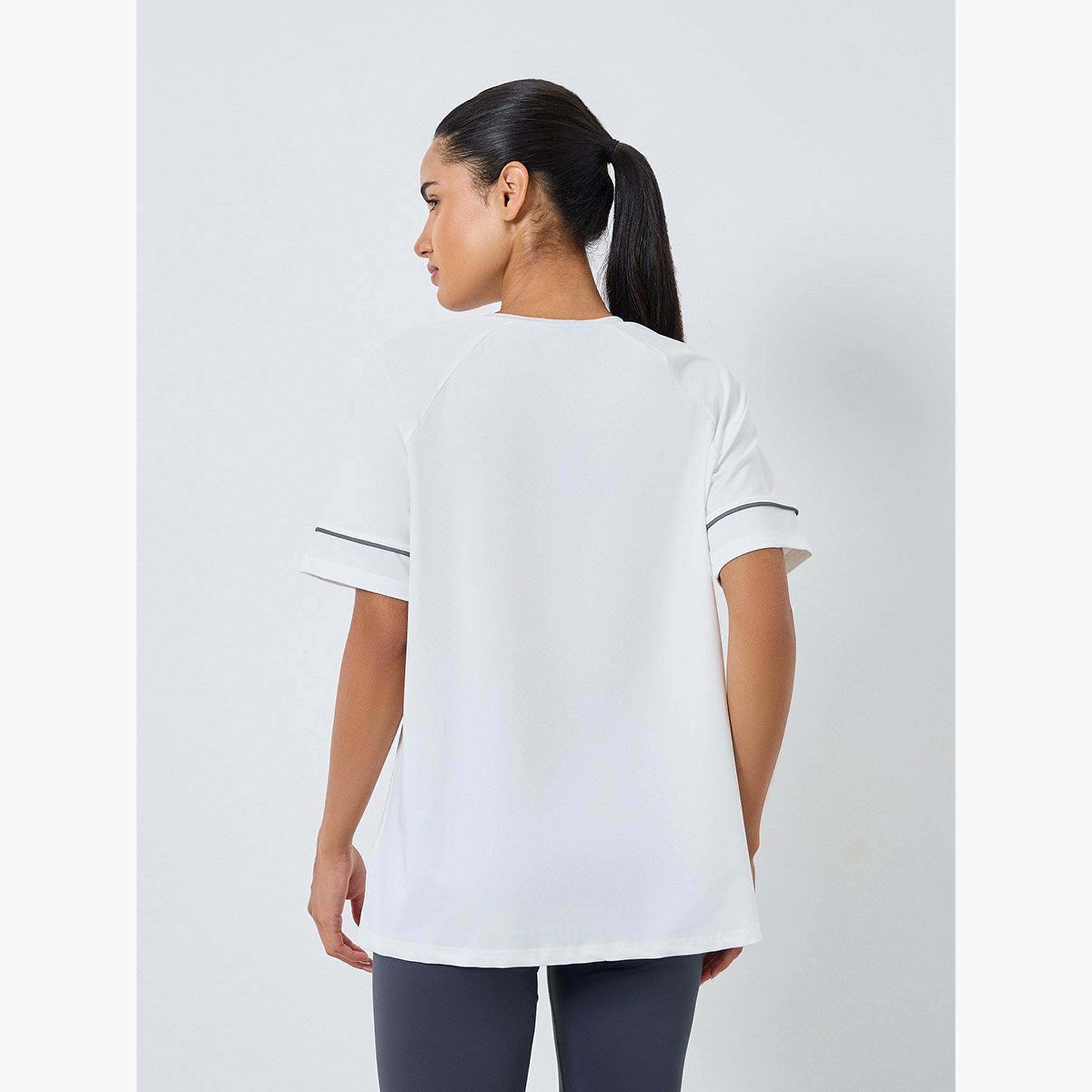 Styli Reflective Stripe Short Sleeves Top-men-clothing-sportswearandactivewear-tshirtsandpolos-image-5