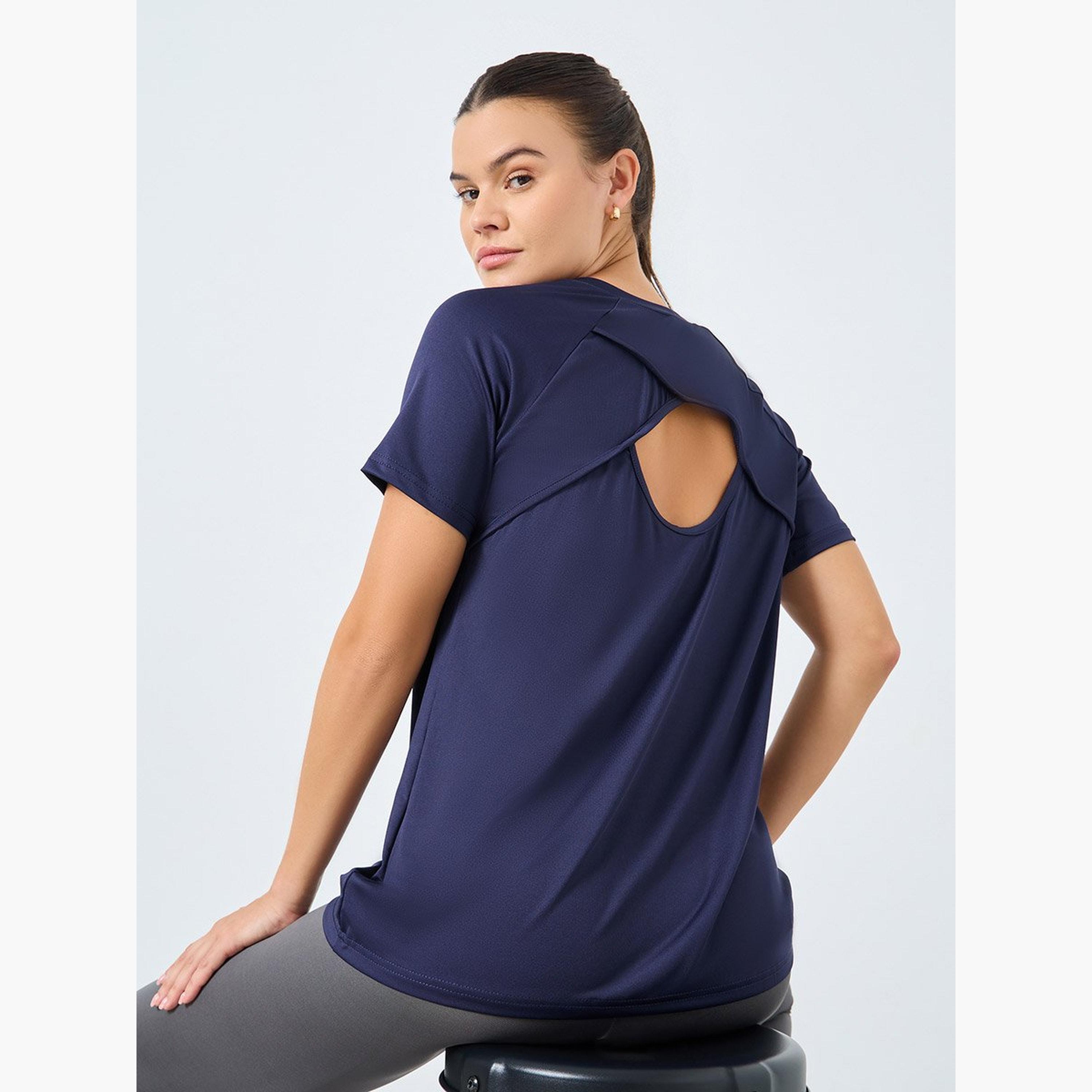 Styli Back Wrap Effect Peep Detail Top-men-clothing-sportswearandactivewear-tshirtsandpolos-image-4