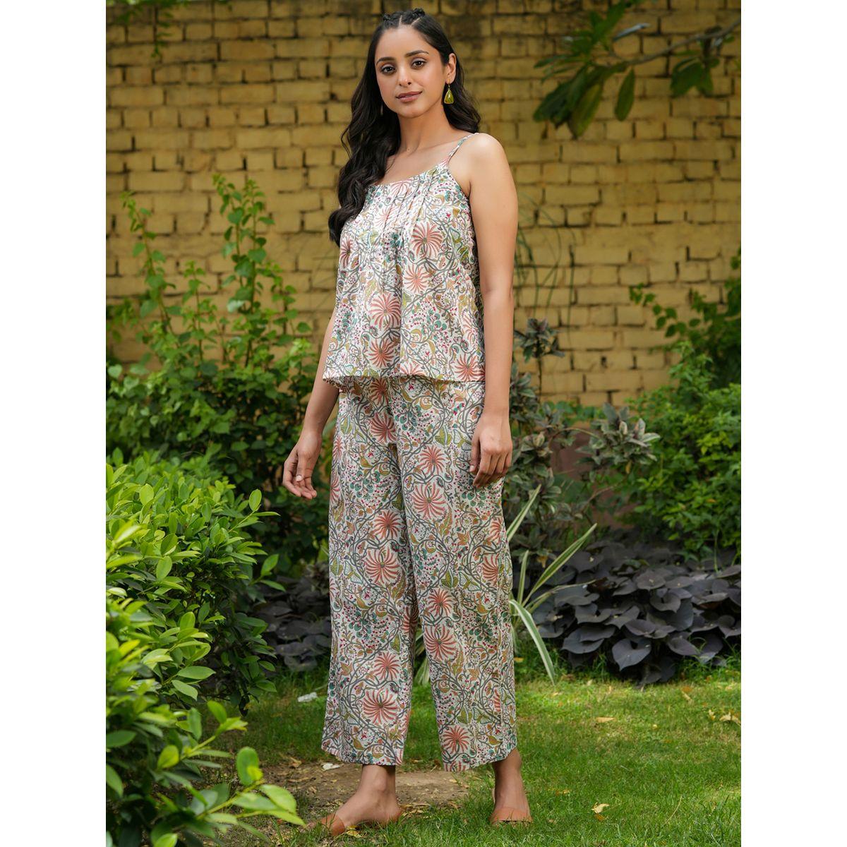 طقم بيجاما من بنطال وبلوزة بحمالات رفيعة-women-clothing-nightwear-pyjamas-longsets-image-7