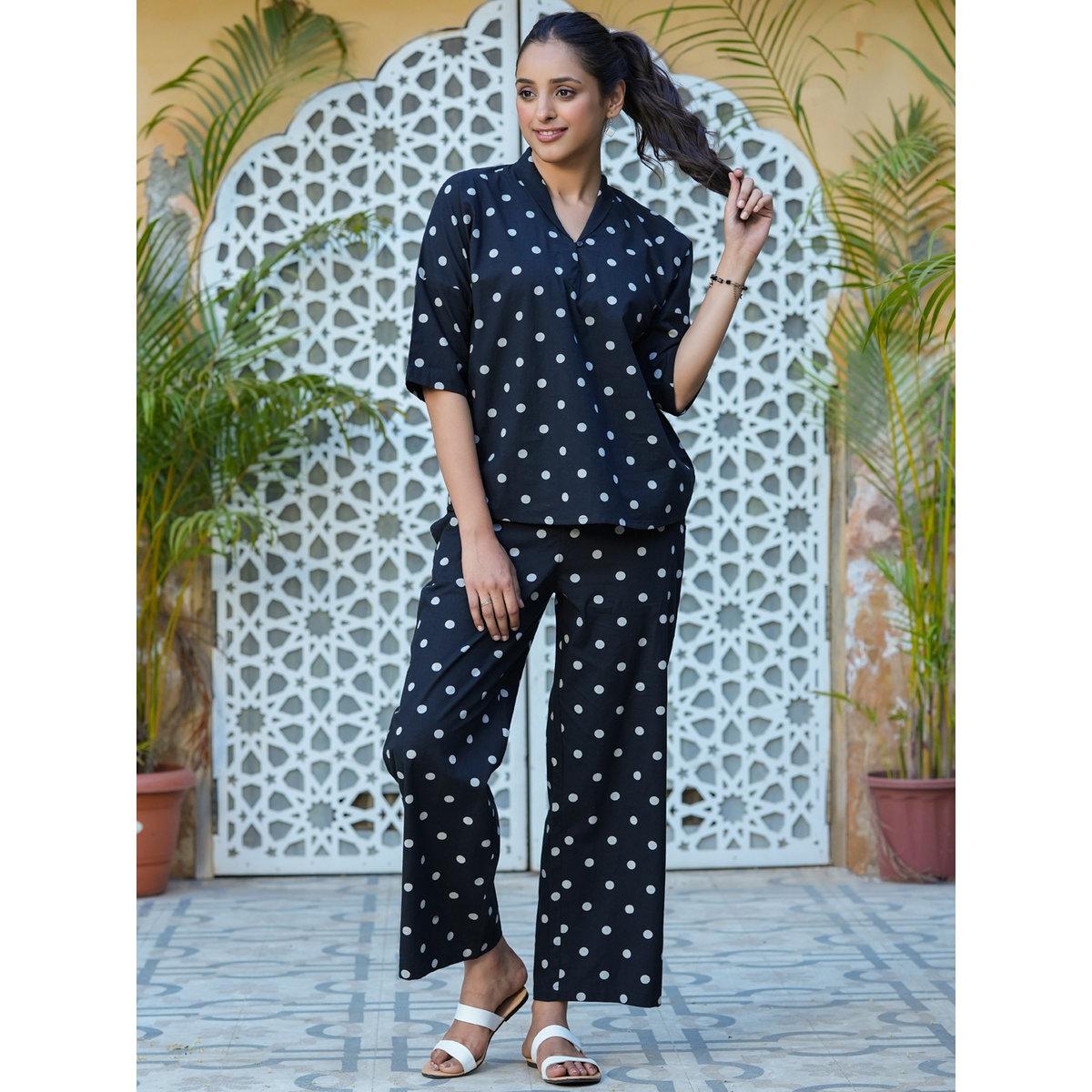 طقم من بنطال بيجاما وبلوزة قطنية مطبعة-women-clothing-nightwear-pyjamas-longsets-image-2