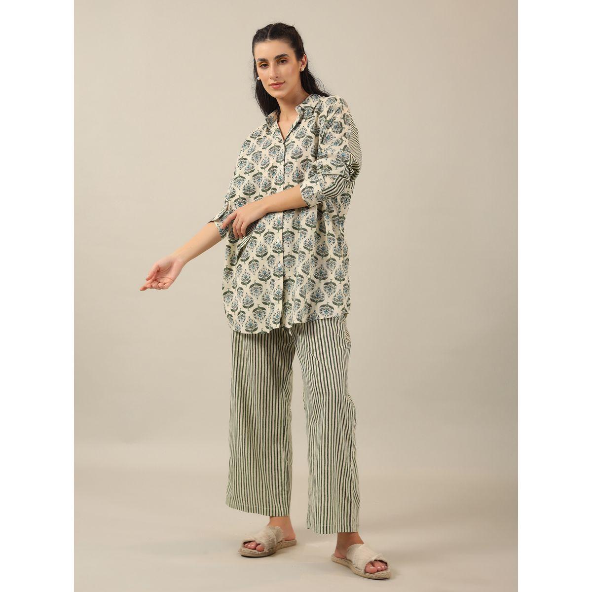 طقم من بنطال بيجاما وبلوزة مطبعة-women-clothing-nightwear-pyjamas-longsets-image-3
