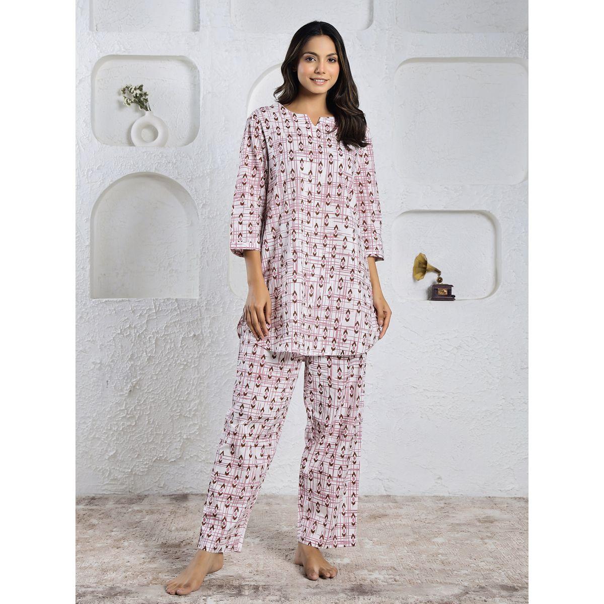 طقم من بنطال بيجاما وبلوزة قطنية مطبعة-women-clothing-nightwear-pyjamas-longsets-image-1