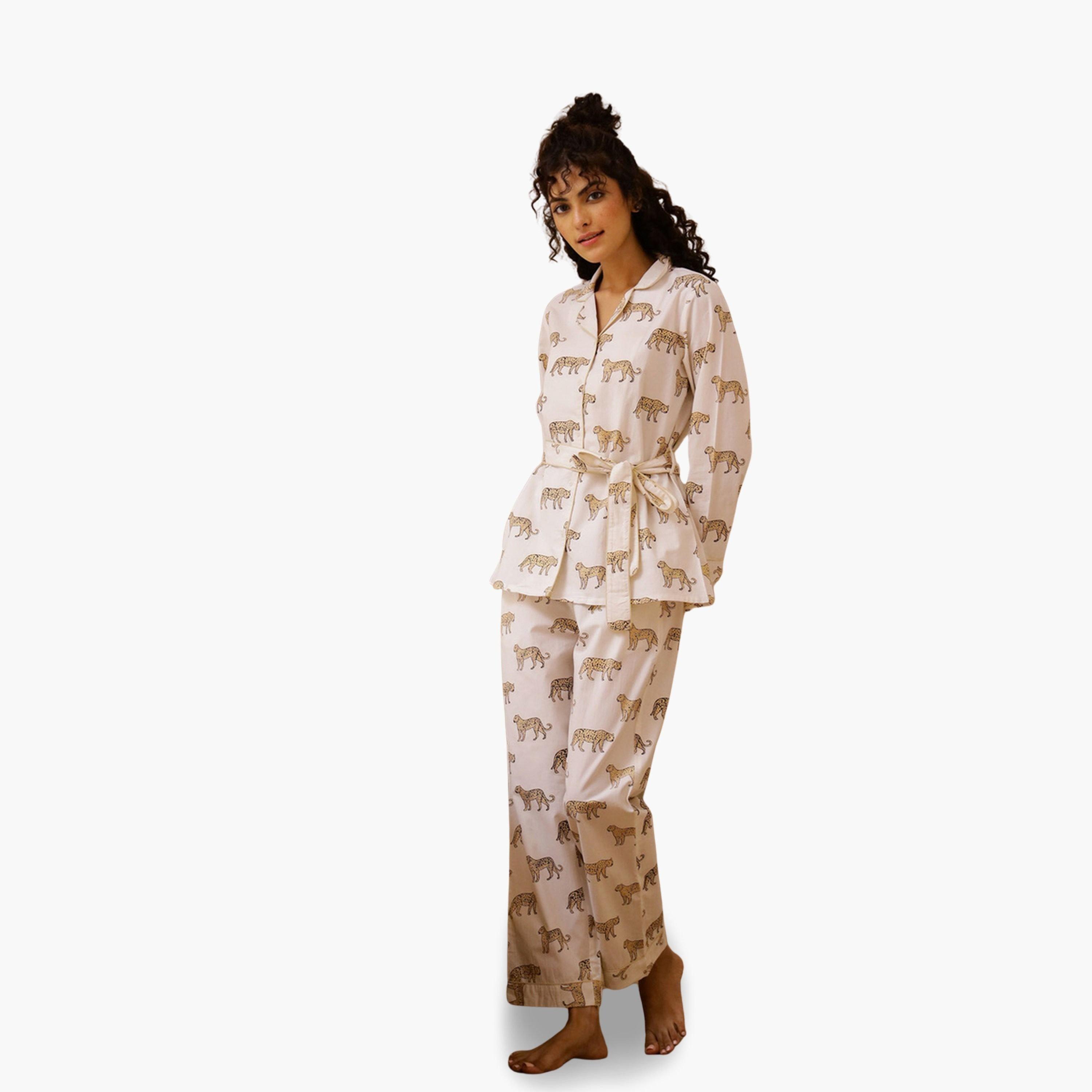 طقم بيجاما نسائي من قميص وبنطال قطن بطبعة حيوانات-women-clothing-nightwear-pyjamas-longsets-image-3