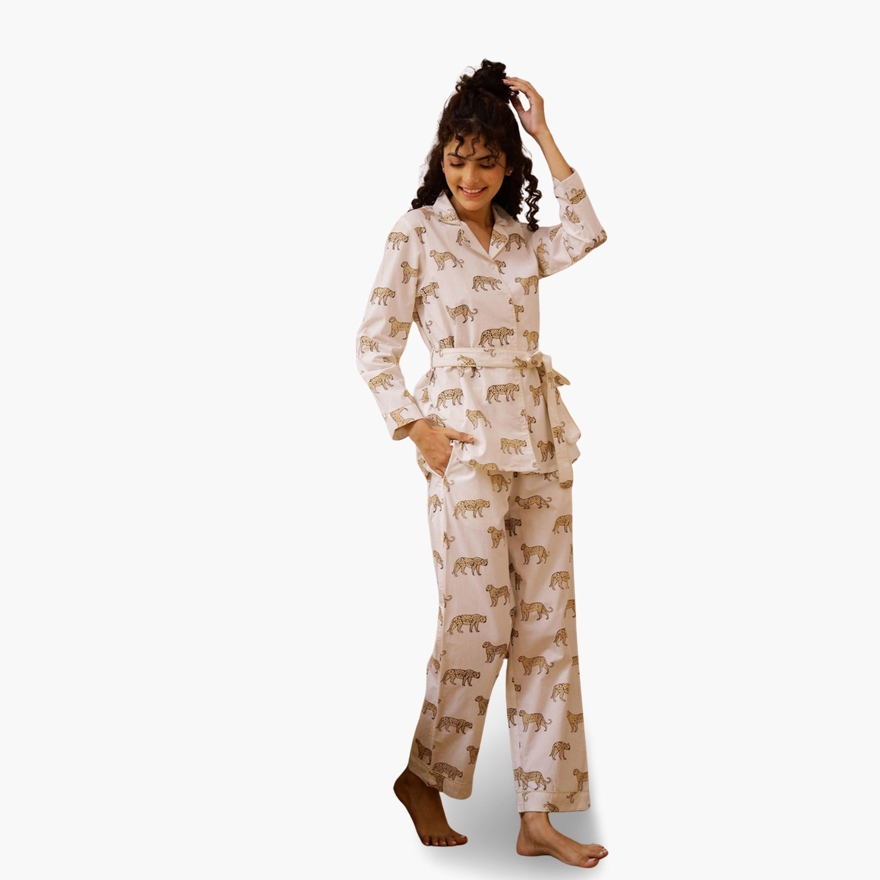 طقم بيجاما نسائي من قميص وبنطال قطن بطبعة حيوانات-women-clothing-nightwear-pyjamas-longsets-image-4