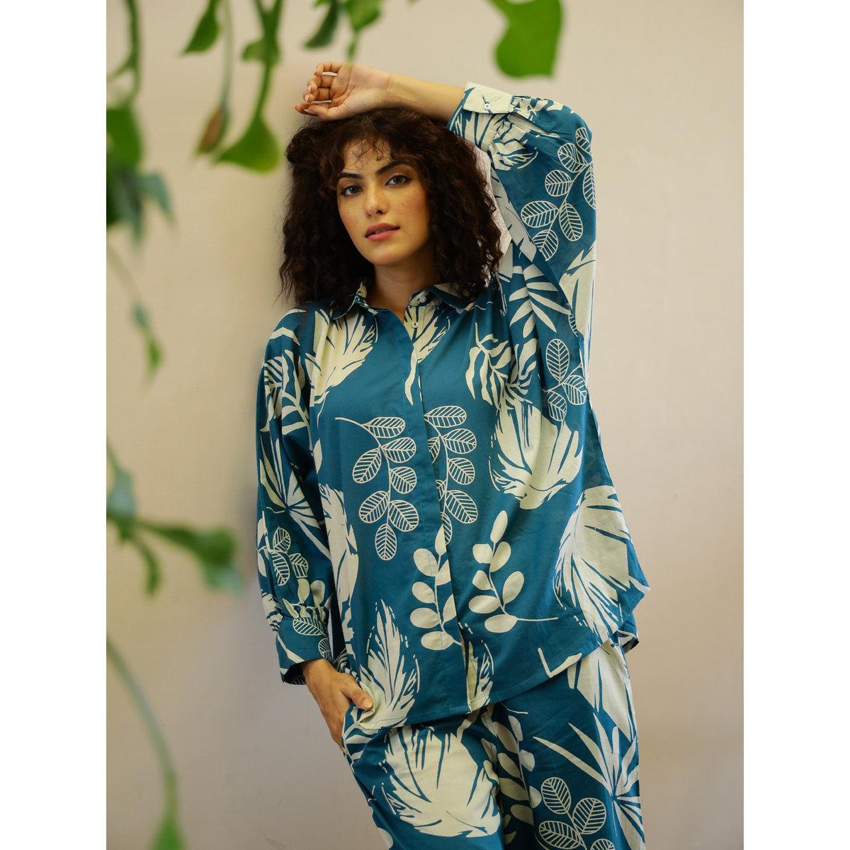 طقم من بنطال بيجاما وبلوزة قطنية بطبعة زهور-women-clothing-nightwear-pyjamas-longsets-image-4
