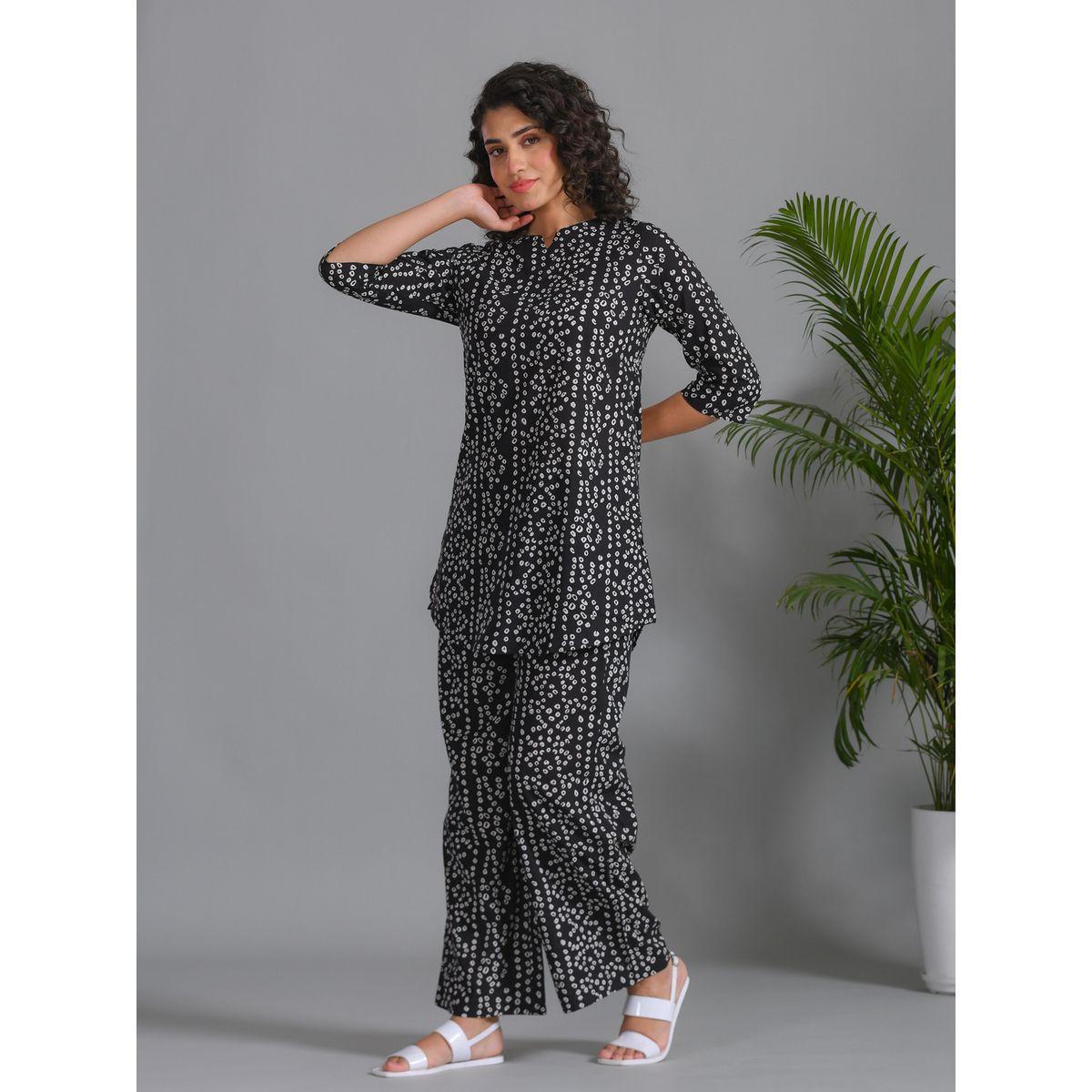 طقم من بنطال بيجاما وبلوزة قطنية مطبعة بالكامل-women-clothing-nightwear-pyjamas-longsets-image-3