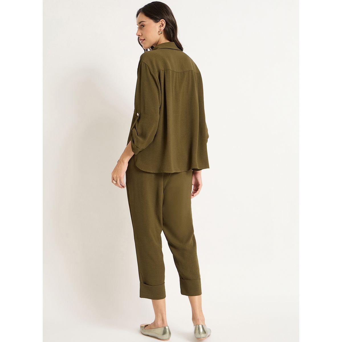 طقم منسق من بنطال كابري وبلوزة بتفاصيل جيوب-women-clothing-coordsets-image-2