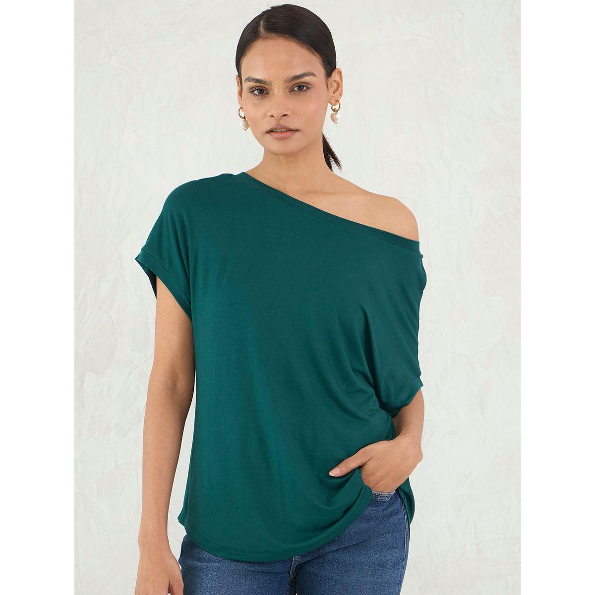بلوزة محبوكة بقصة عادية وتفاصيل كتف مكشوف-women-clothing-tshirts-image-1