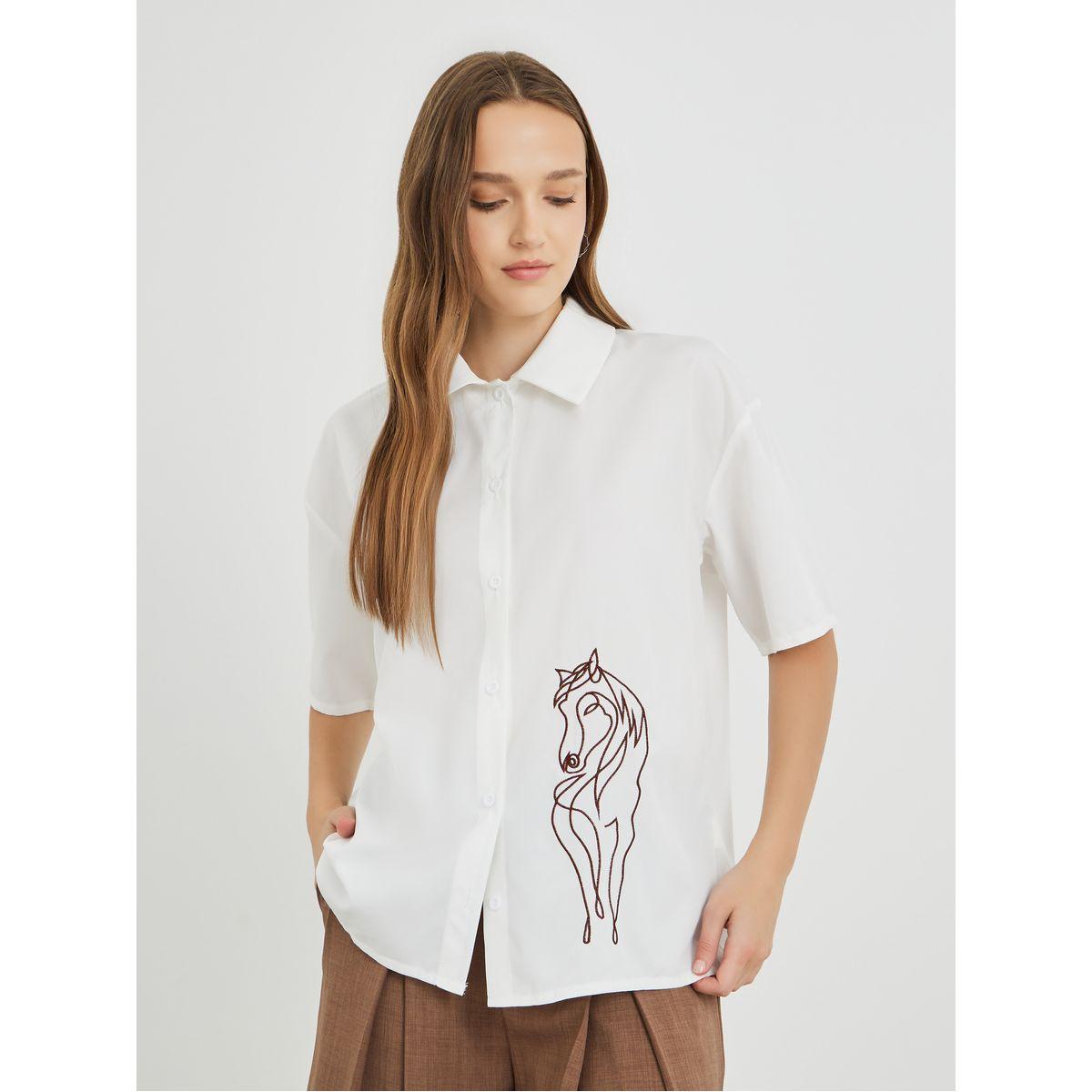 بلوزة فضفاضة بتفاصيل مُطرّزة وأكمام قصيرة-women-clothing-shirtsandblouses-shirts-image-1