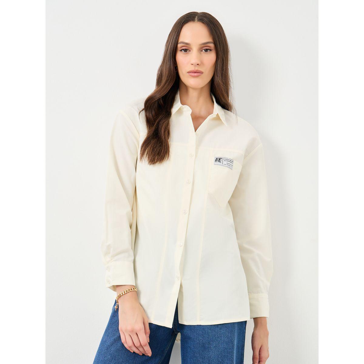 بلوزة بتفاصيل أزرار مع شارة-women-clothing-shirtsandblouses-shirts-image-1