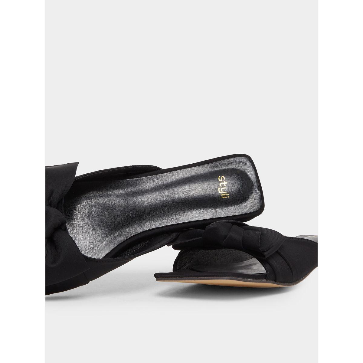 صندل فلات بتفاصيل فيونكة-women-shoes-sandals-flats-image-3
