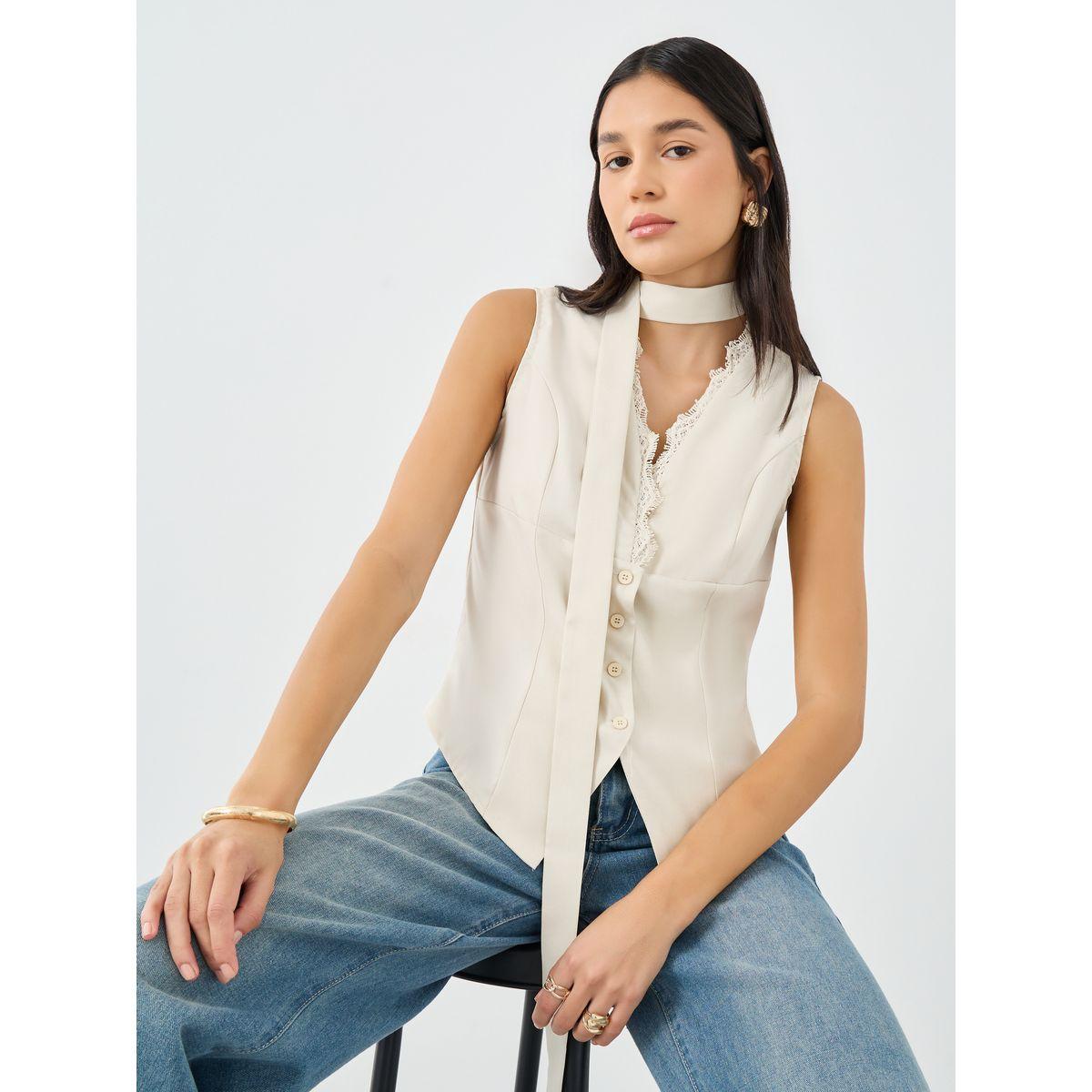 معطف بتفاصيل دانتيل بدون أكمام-women-clothing-coatsandjackets-waistcoats-image-1