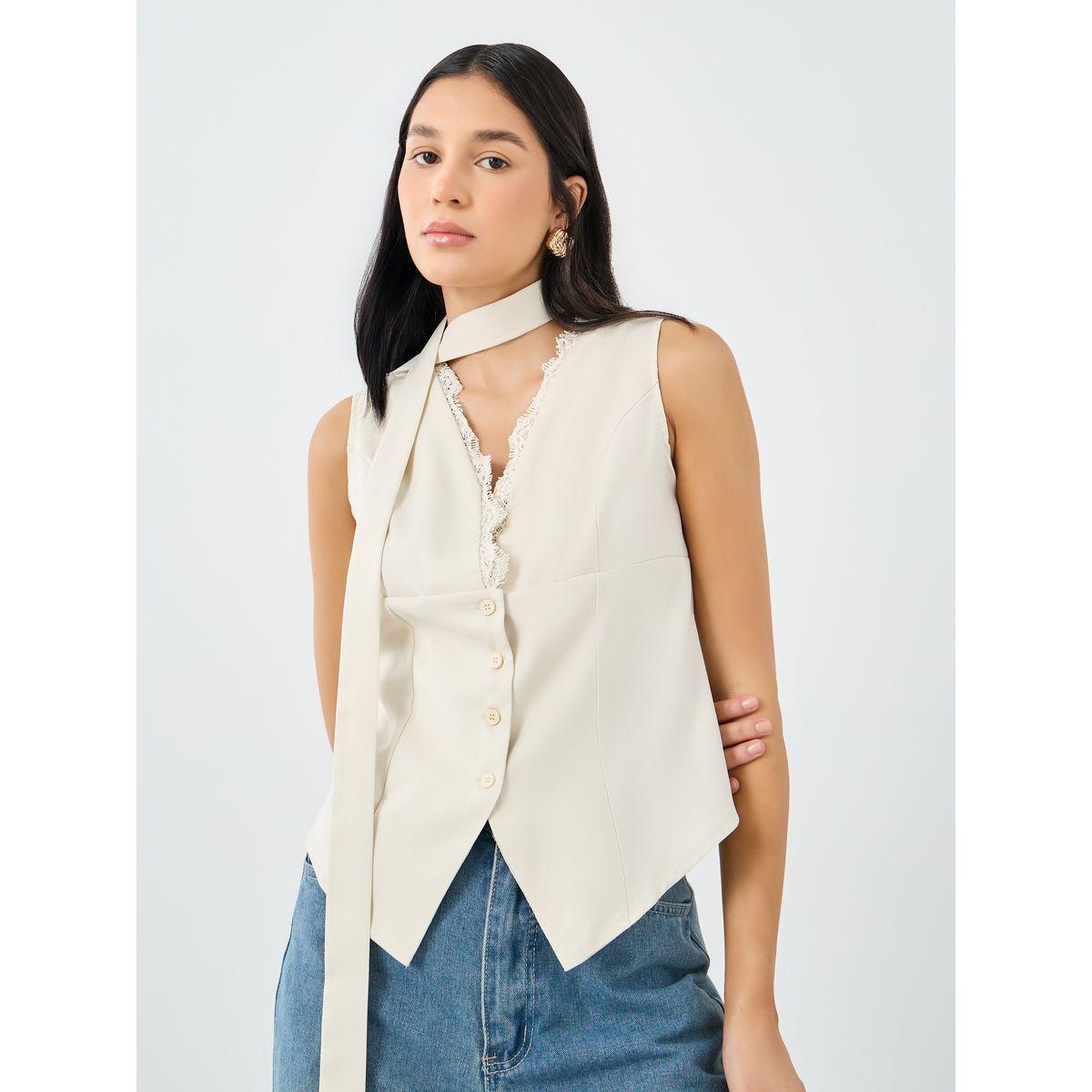 معطف بتفاصيل دانتيل بدون أكمام-women-clothing-coatsandjackets-waistcoats-image-3