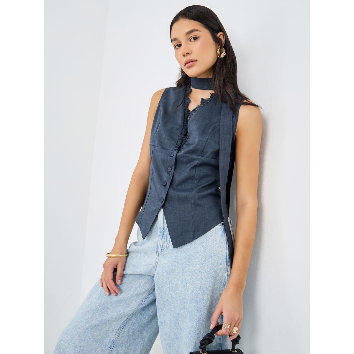 معطف بتفاصيل دانتيل بدون أكمام-women-clothing-coatsandjackets-waistcoats-image-1