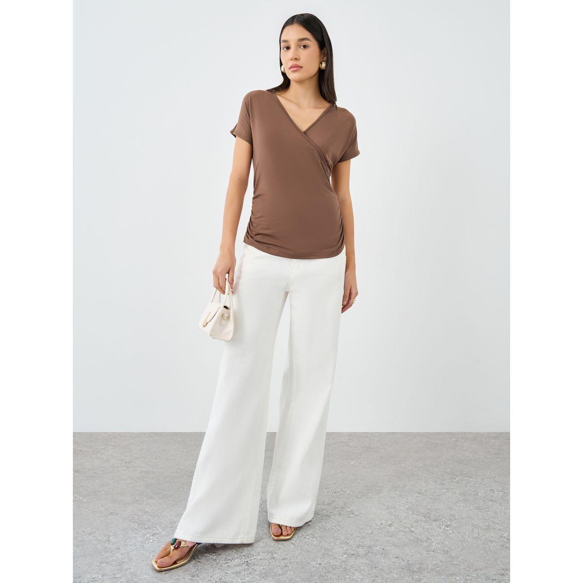 بلوزة بأكمام قصيرة بنمط لف-women-clothing-shirtsandblouses-blouses-image-2