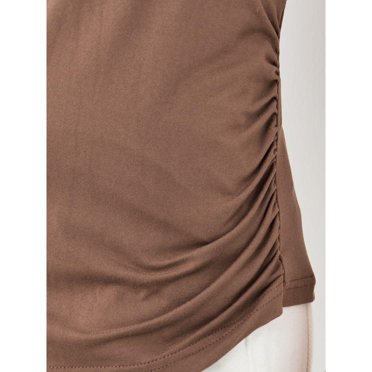 بلوزة بأكمام قصيرة بنمط لف-women-clothing-shirtsandblouses-blouses-image-3