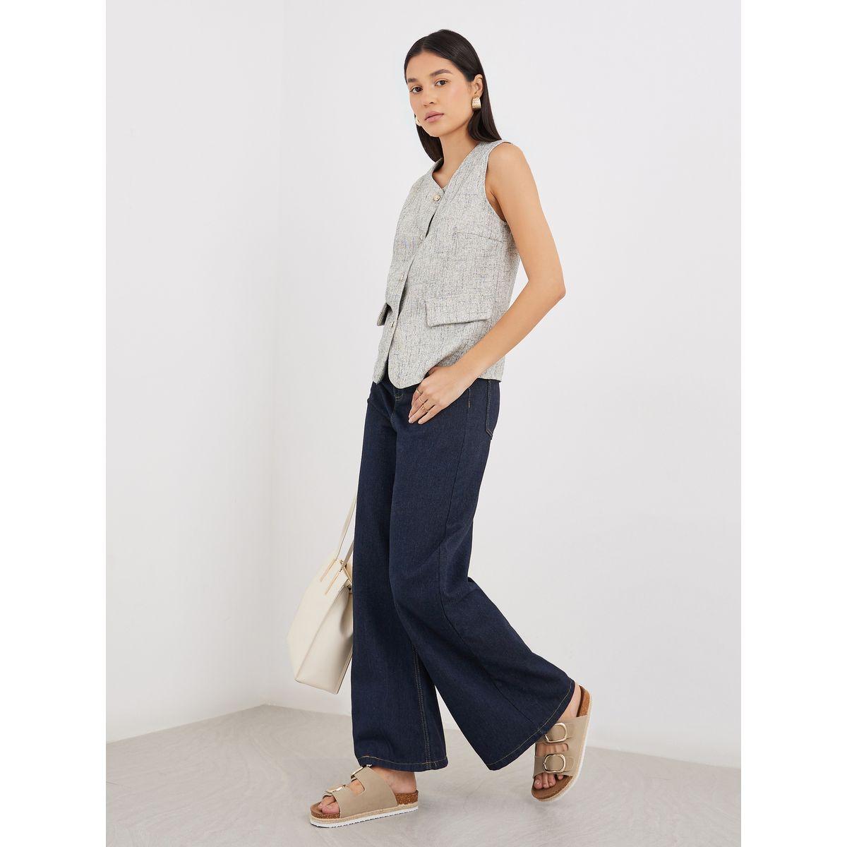 معطف بدون أكمام مع تفاصيل أزرار-women-clothing-coatsandjackets-waistcoats-image-2
