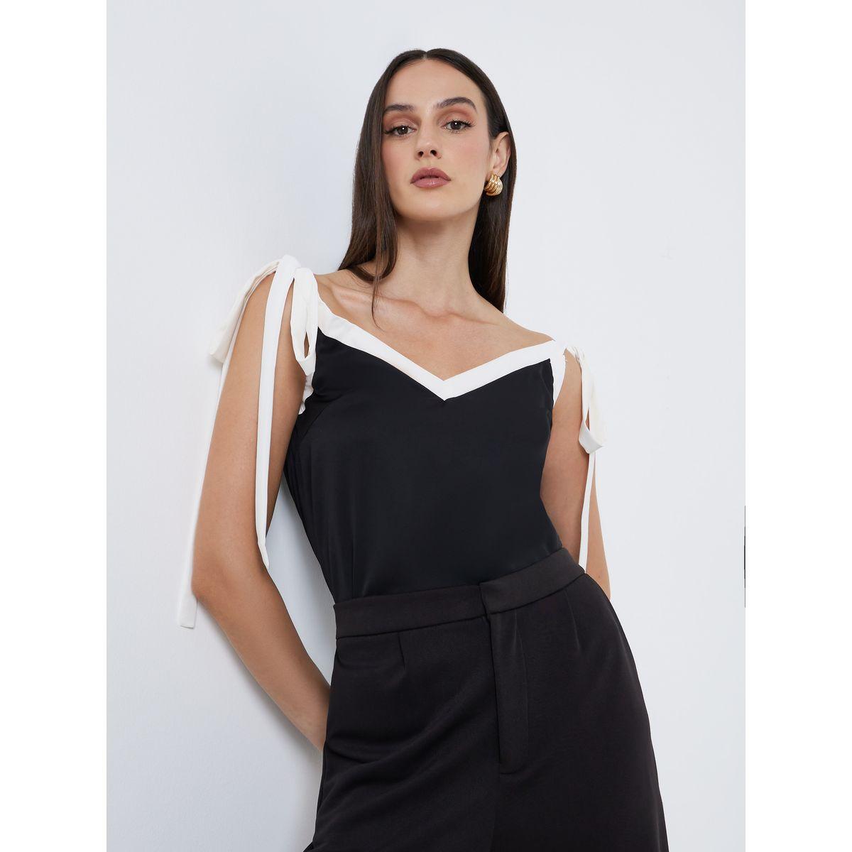 بلوزة بحمالات مع تفاصيل مُتباينة-women-clothing-tshirts-image-1