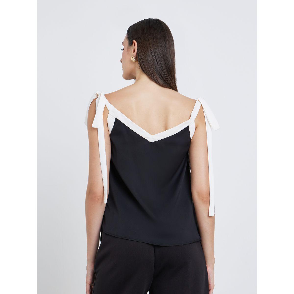 Styli Black Contrast Trim Strappy Cami Top-women-clothing-tshirts-image-5