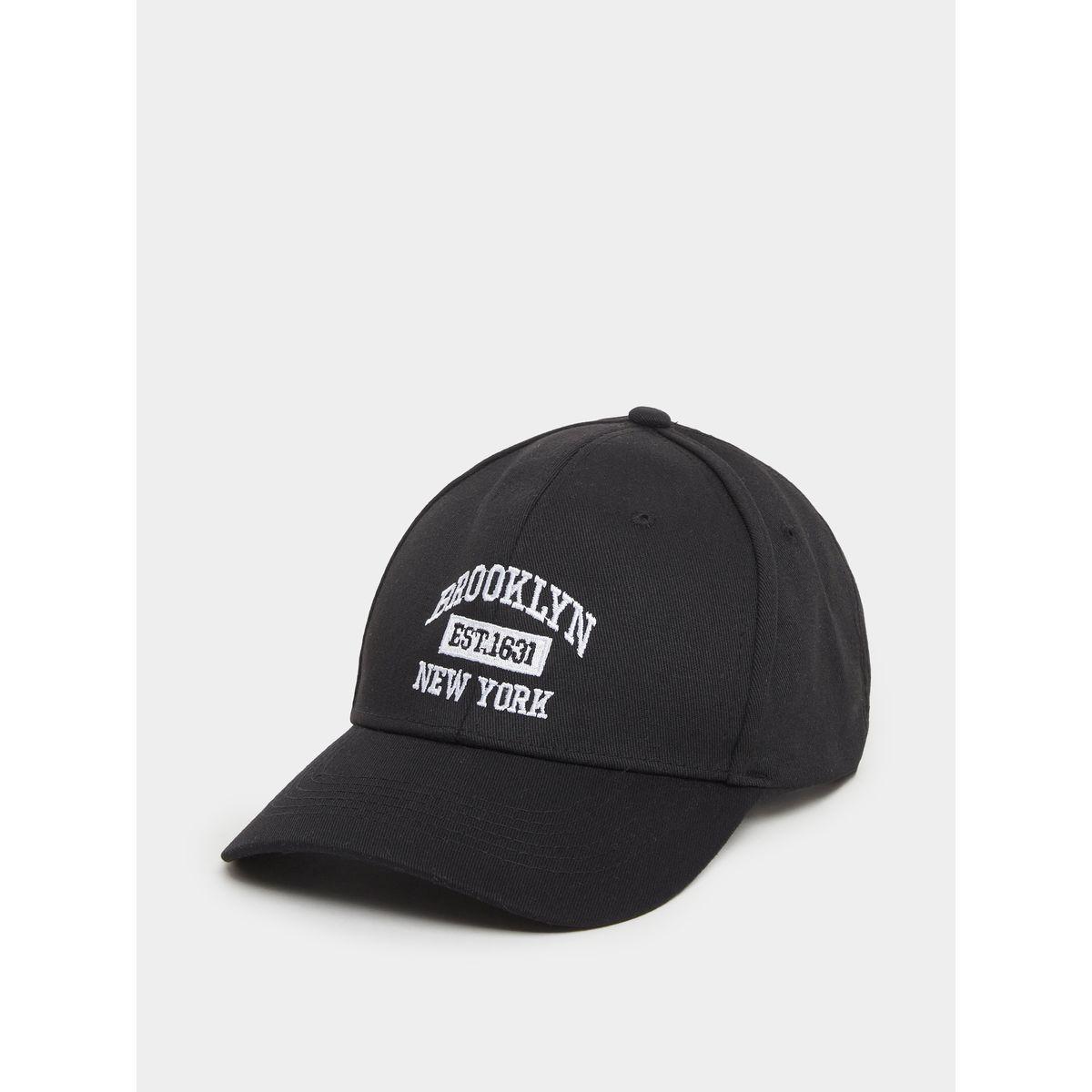 كاب بتفاصيل مُطرزة-men-caps-image-1