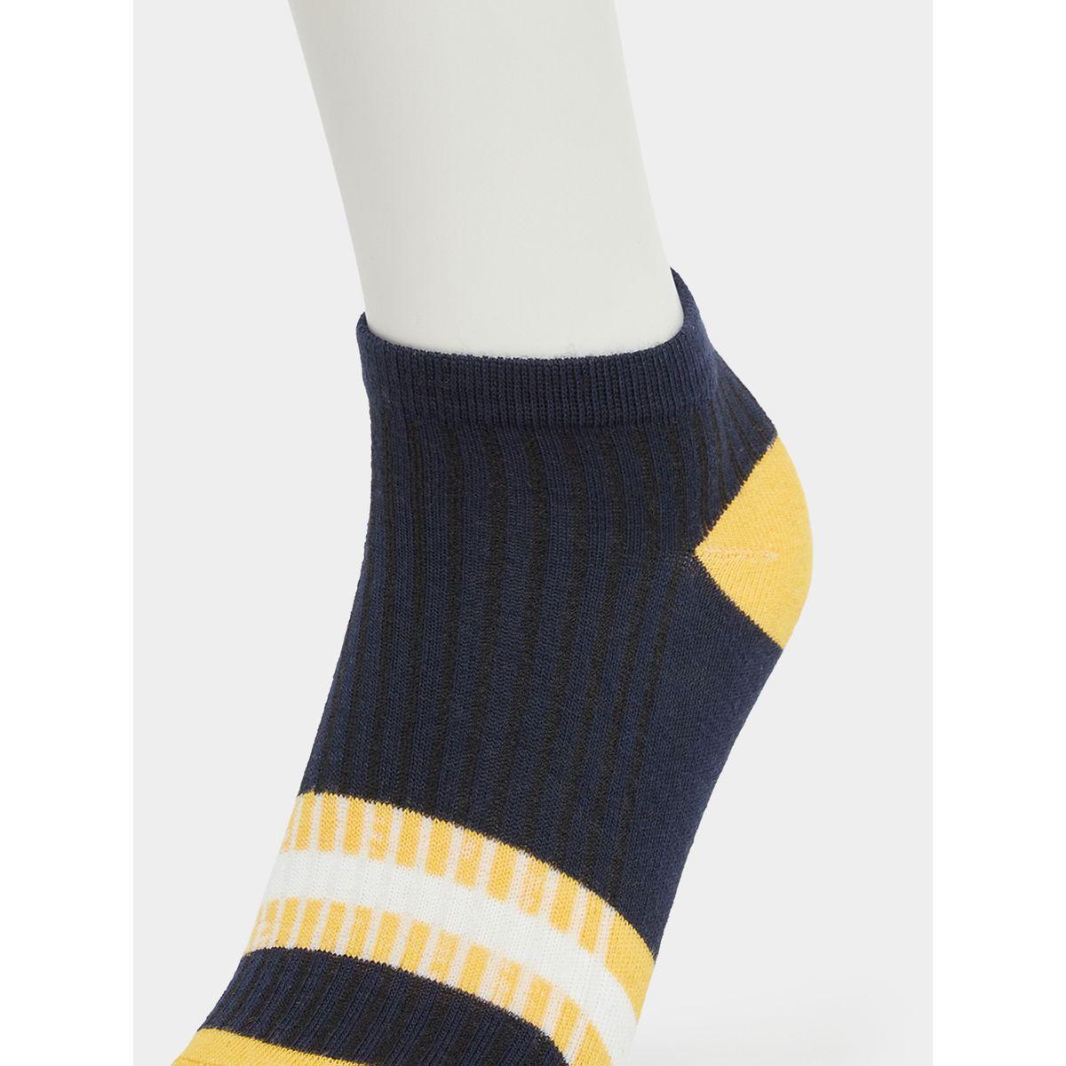 مجموعة من 5 جوارب مخططة بطول الكاحل-men-socks-image-3