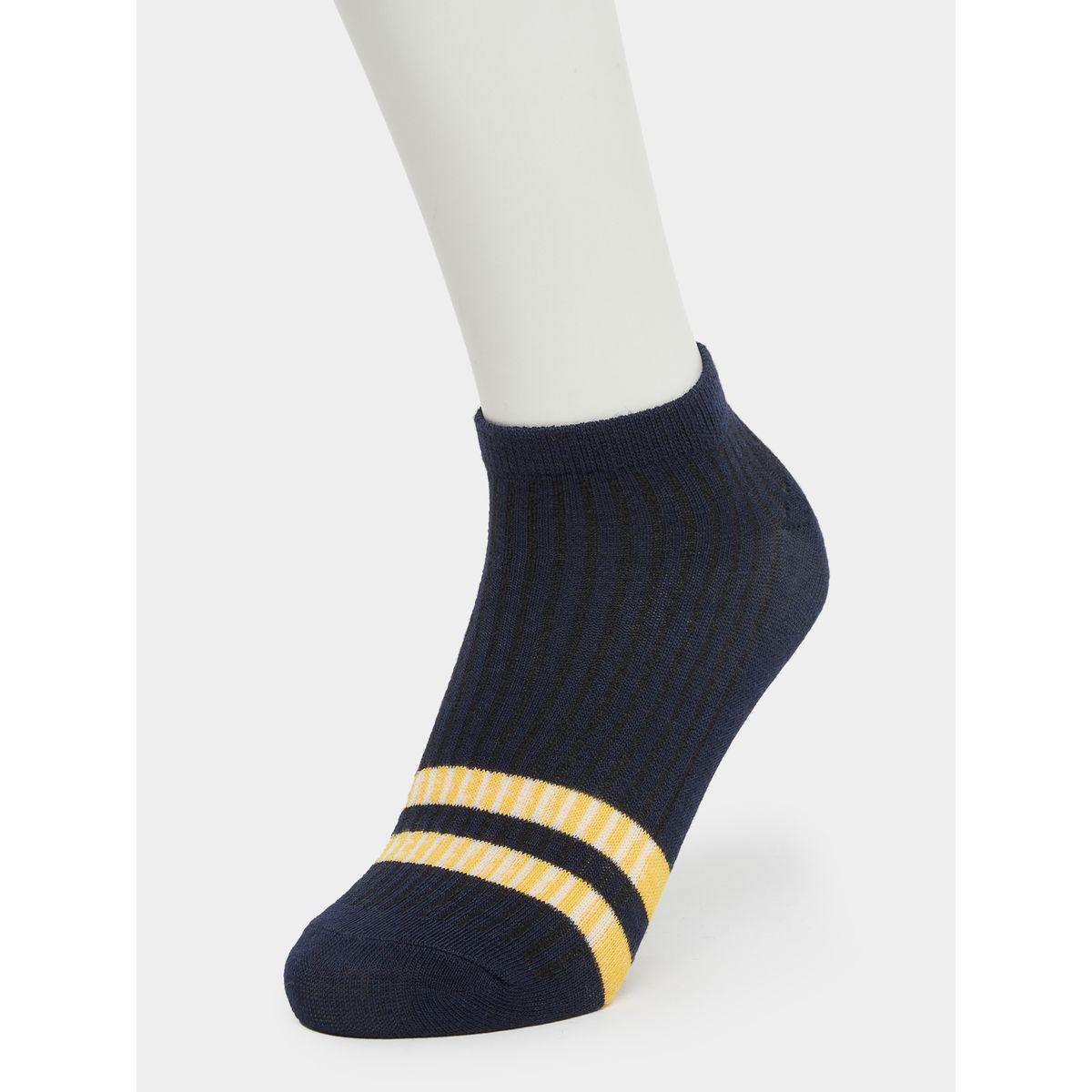 مجموعة من 5 جوارب مخططة بطول الكاحل-men-socks-image-4