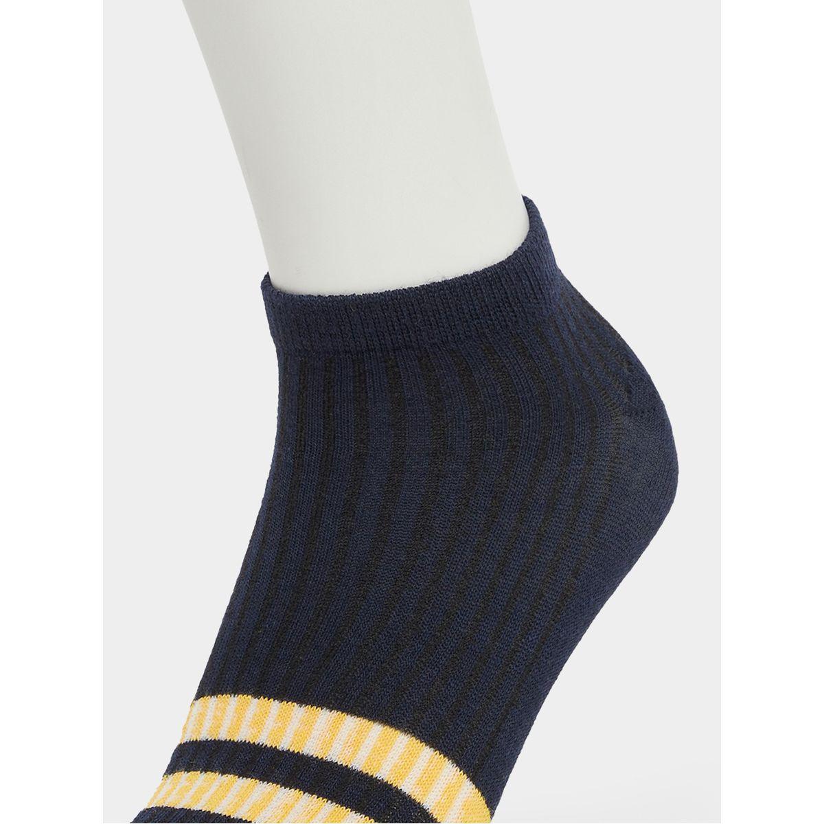 مجموعة من 5 جوارب مخططة بطول الكاحل-men-socks-image-5
