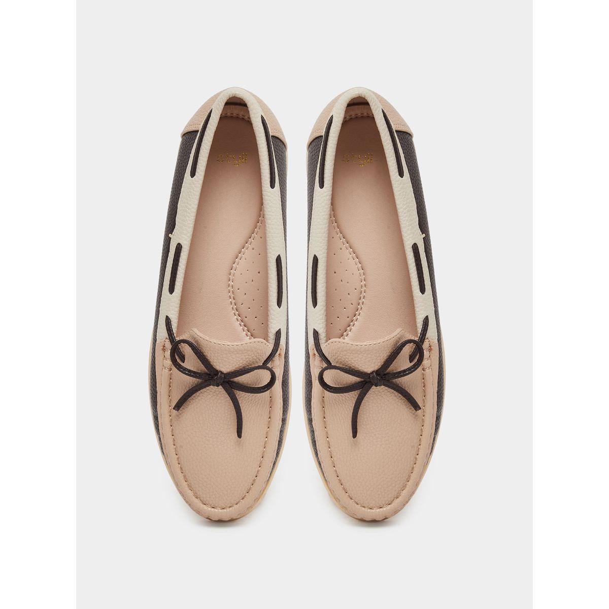 حذاء بنمط كتل الألوان بتفاصيل فيونكة-women-shoes-loafersandmoccasins-image-5