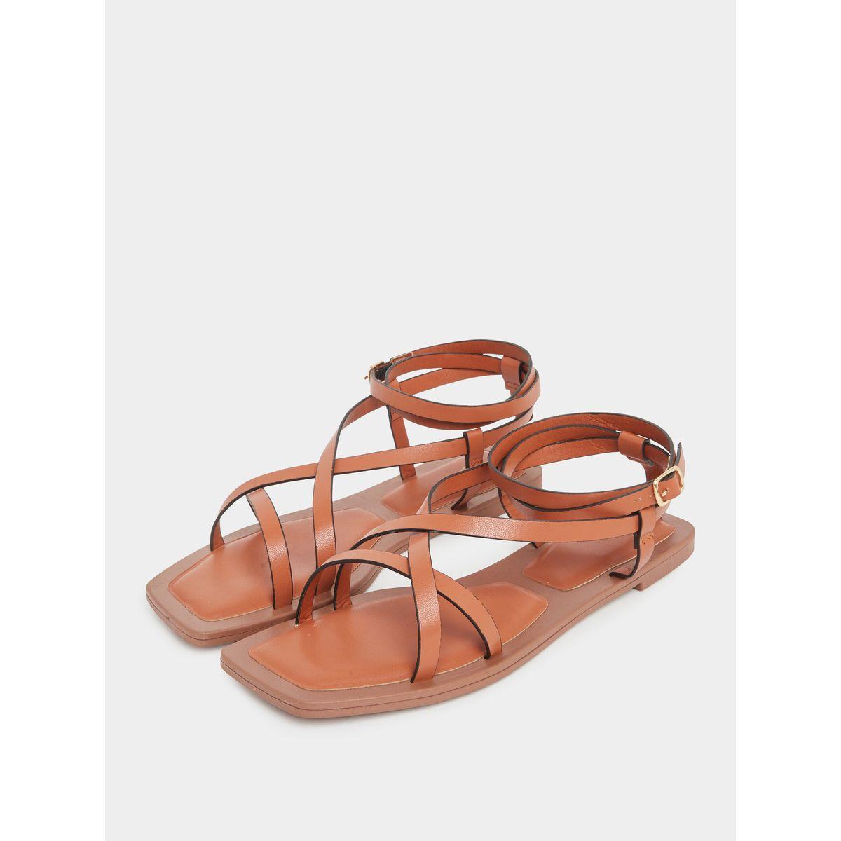 صندل فلات بتفاصيل سيور متعددة-women-shoes-sandals-flats-image-5