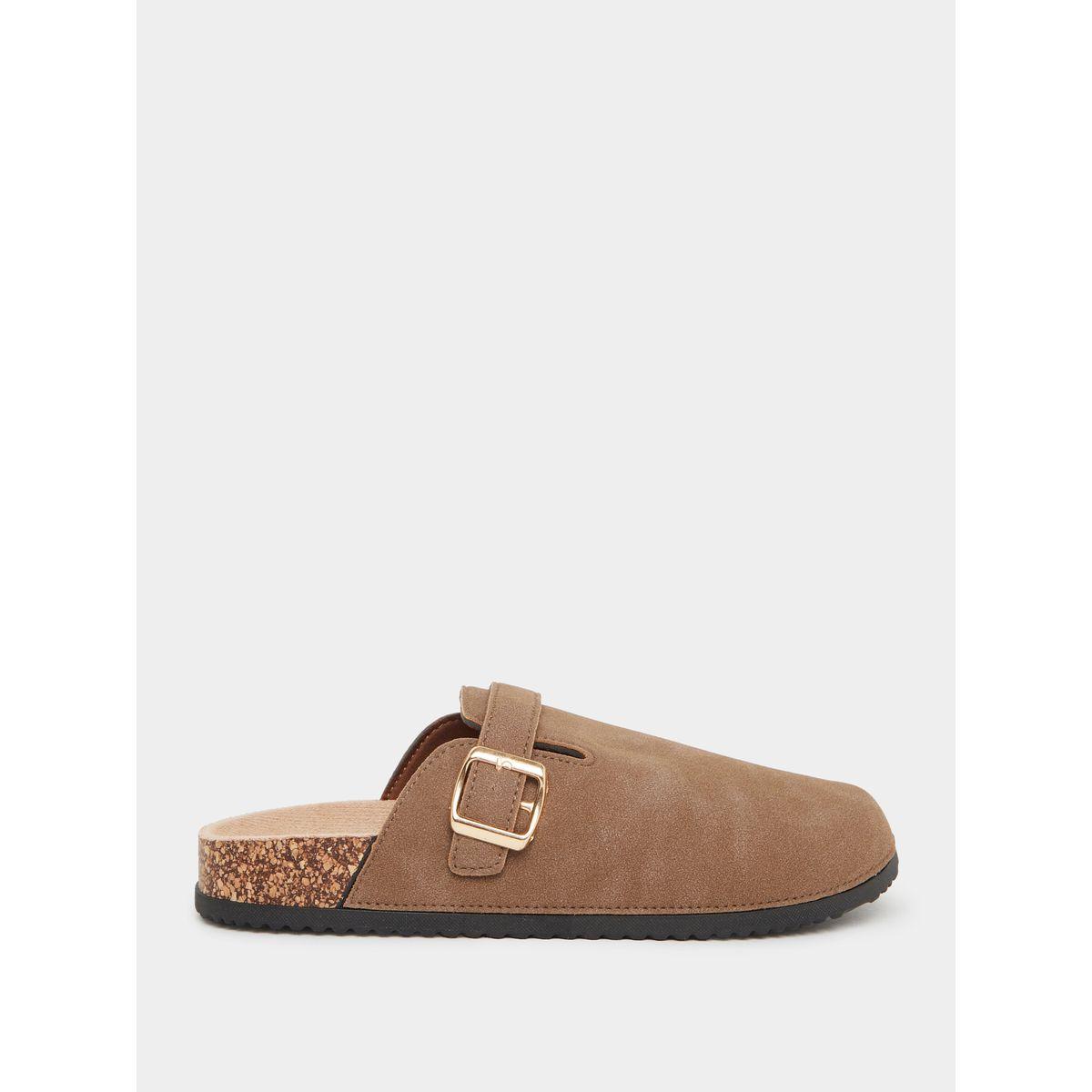 حذاء ميولز بمظهر جلد سويدي ومزين بمشبك إغلاق-women-shoes-sandals-flats-image-1